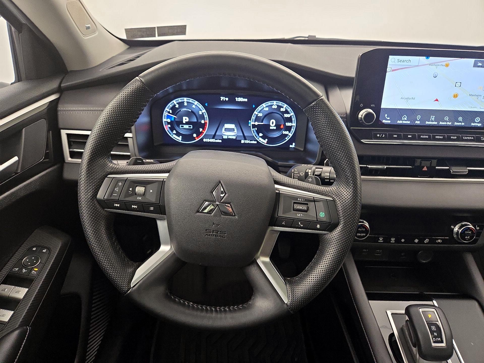 Thumbnail: 2024 Mitsubishi Outlander - 10