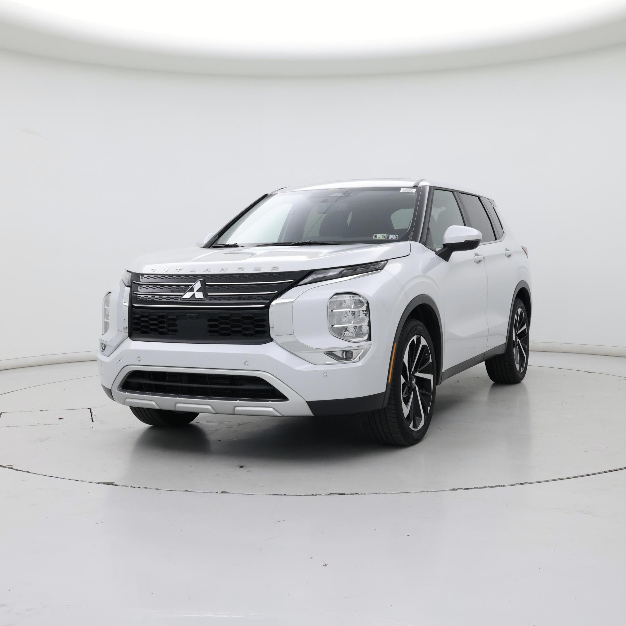 Thumbnail: 2024 Mitsubishi Outlander - 4