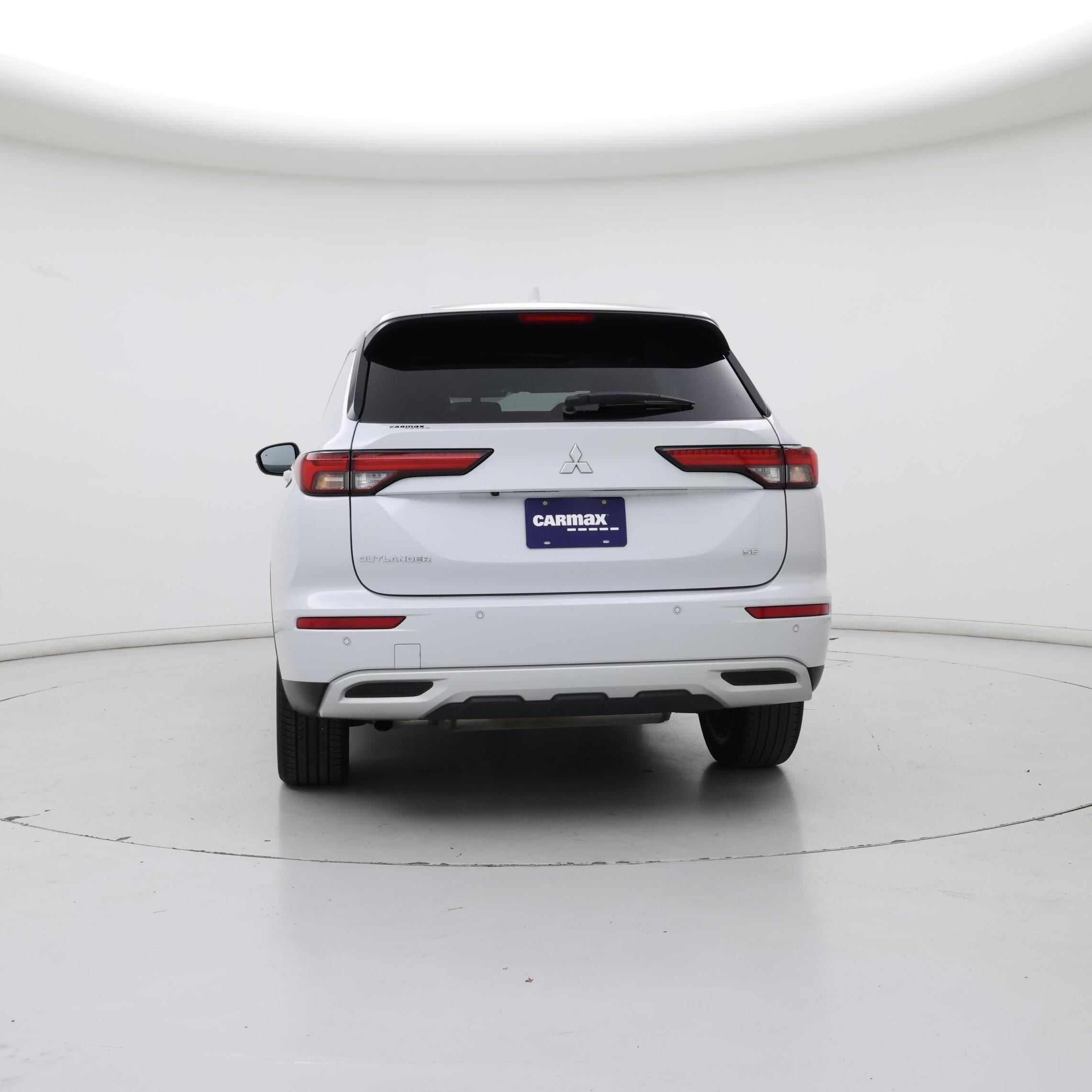 Thumbnail: 2024 Mitsubishi Outlander - 6