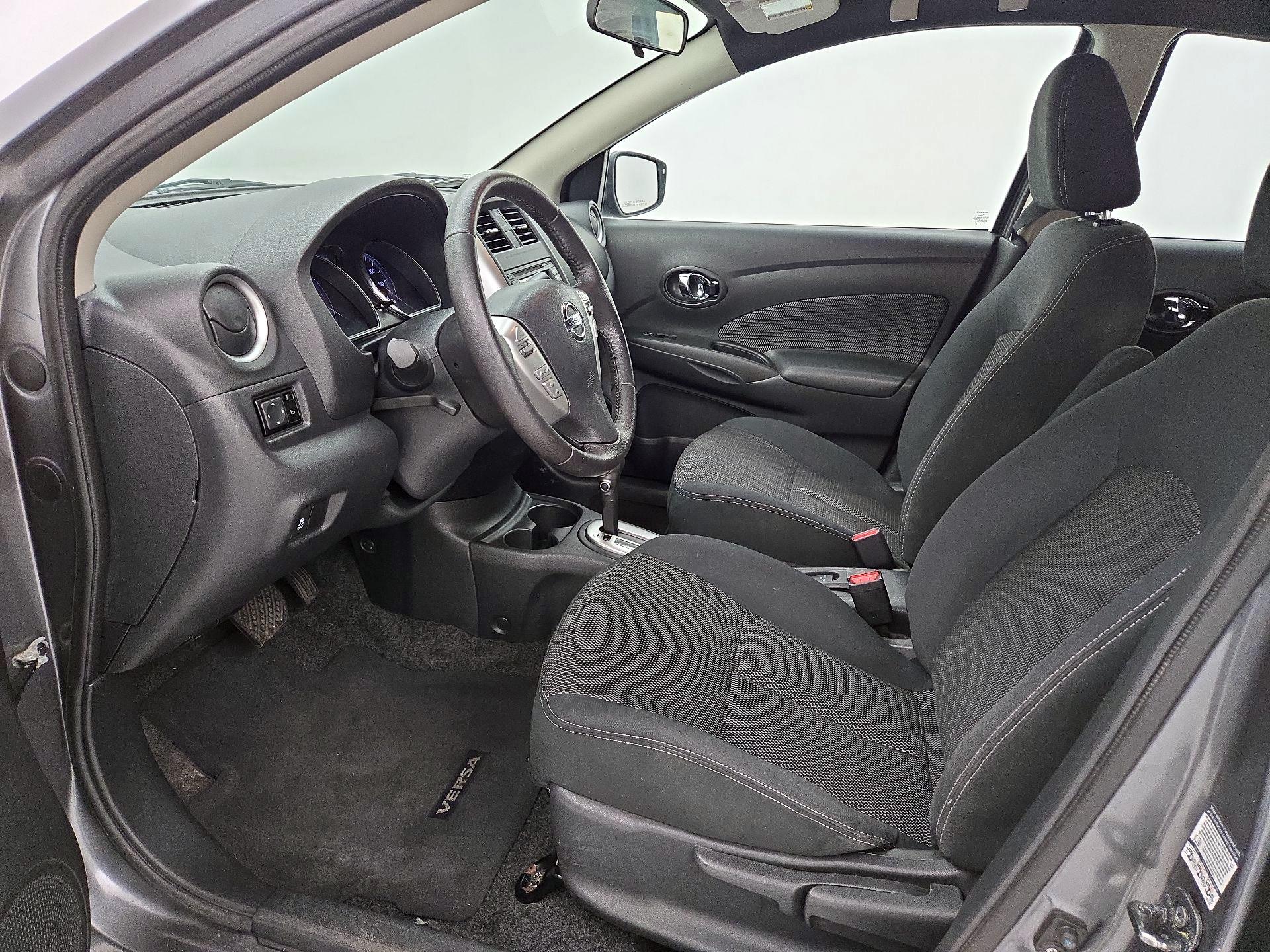 Thumbnail: 2016 Nissan Versa - 11