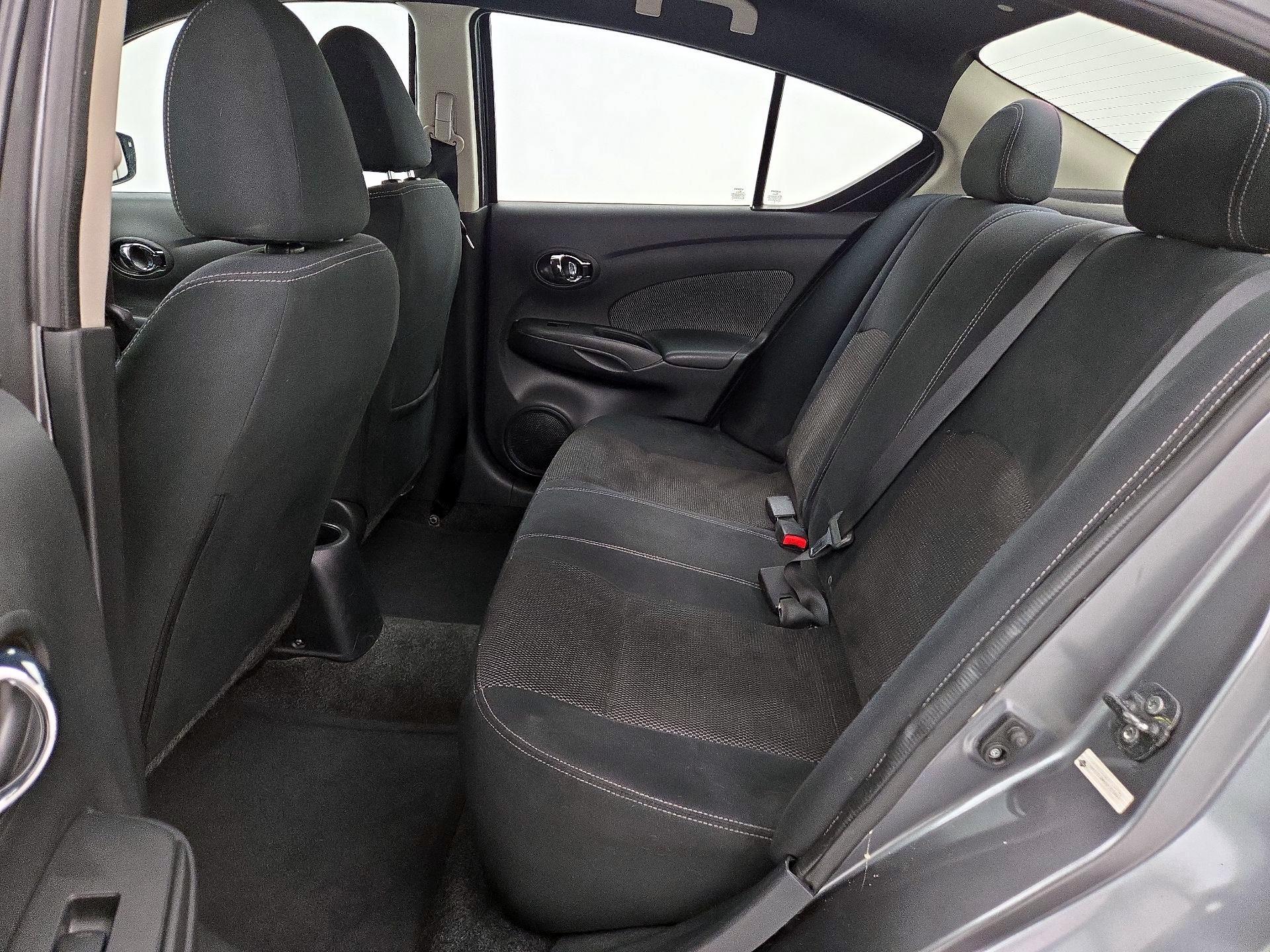 Thumbnail: 2016 Nissan Versa - 18