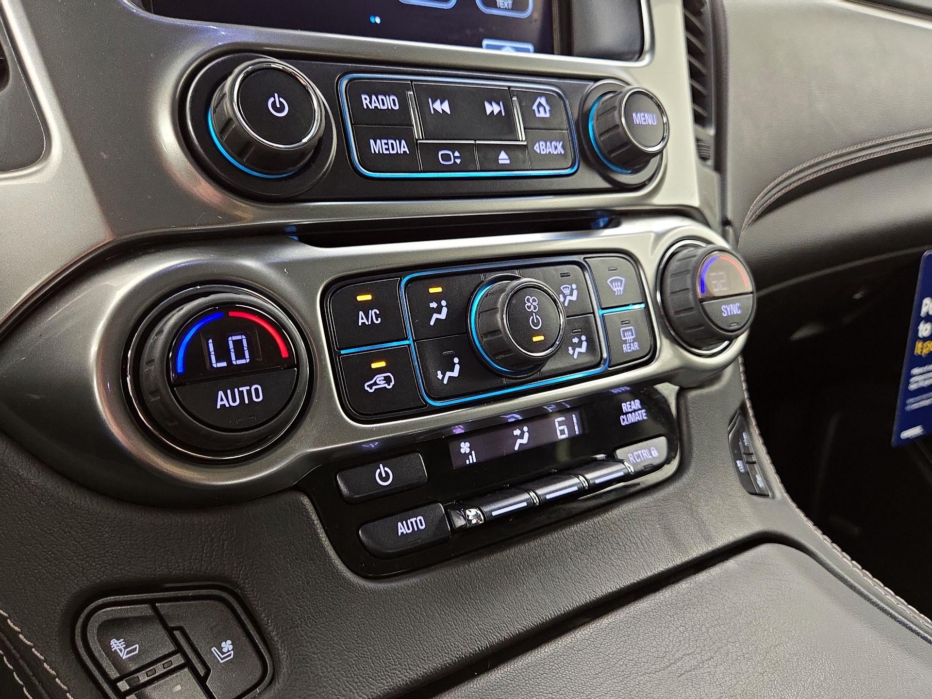 Thumbnail: 2019 Chevrolet Tahoe - 17