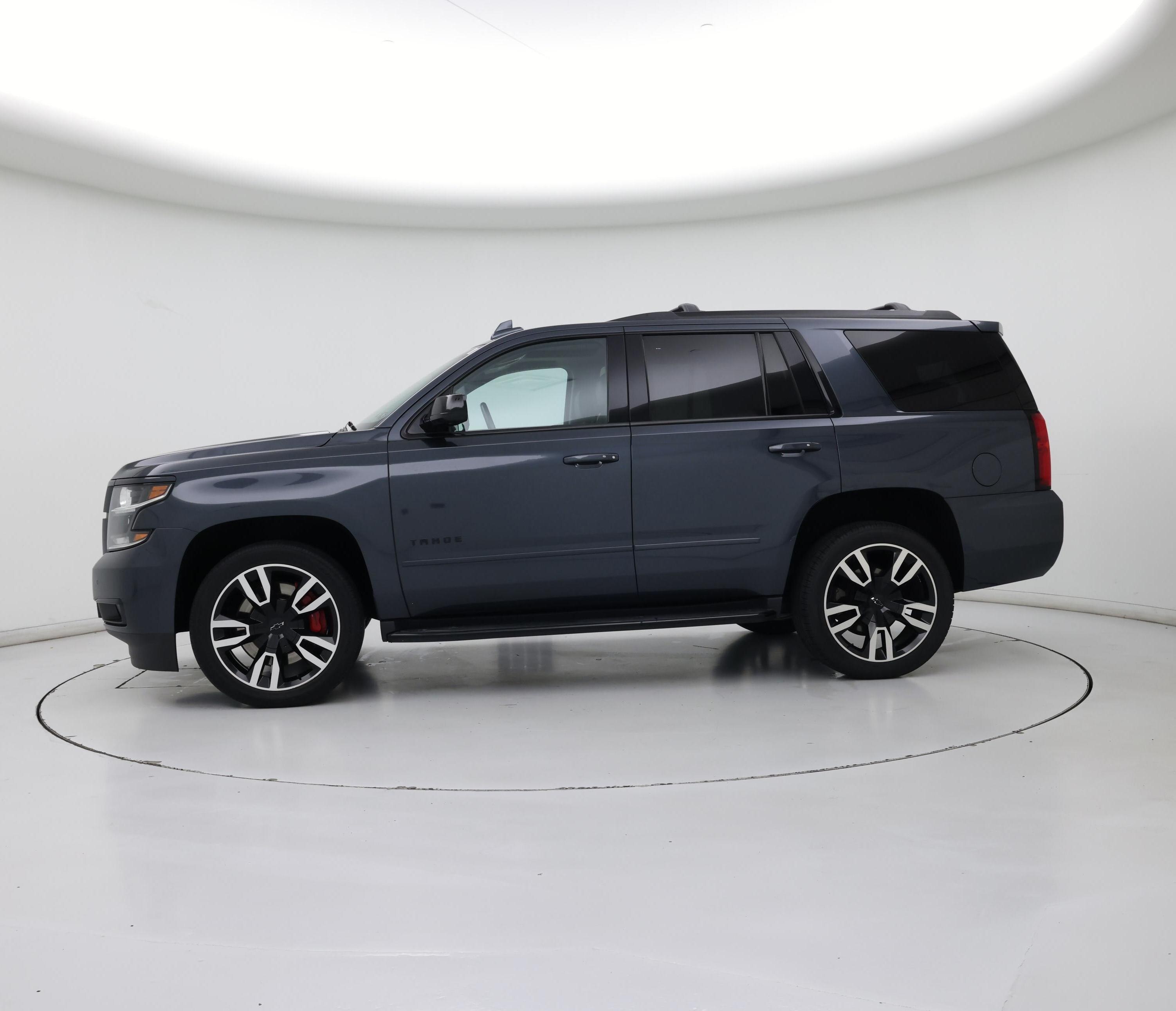 Thumbnail: 2019 Chevrolet Tahoe - 3