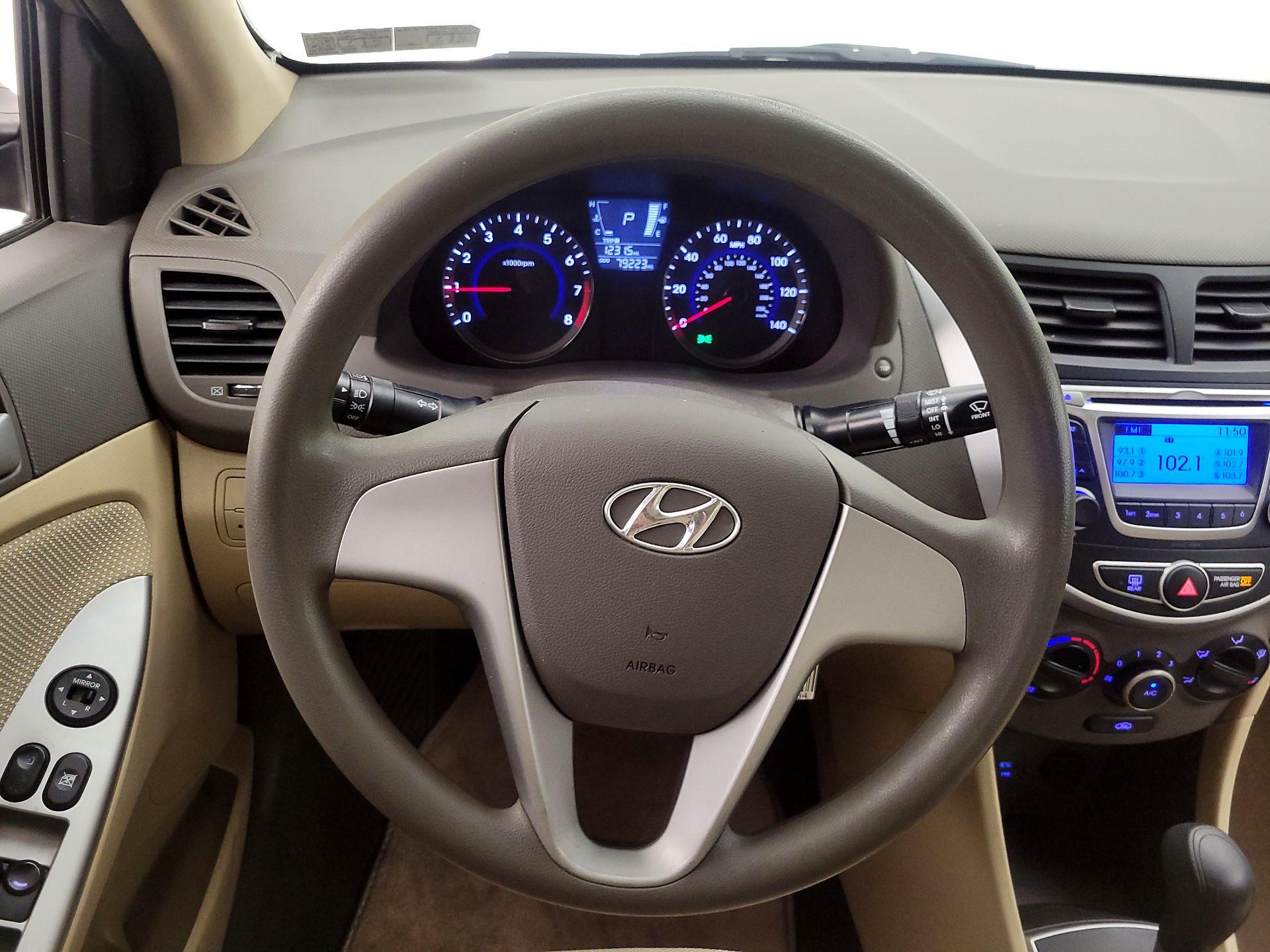 Thumbnail: 2014 Hyundai Accent - 10