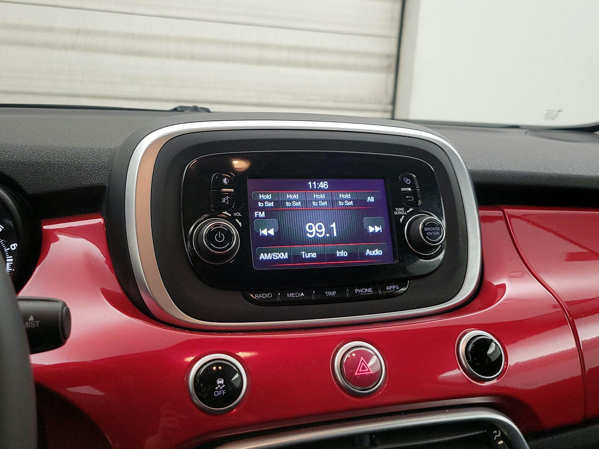 Thumbnail: 2016 Fiat 500X - 14