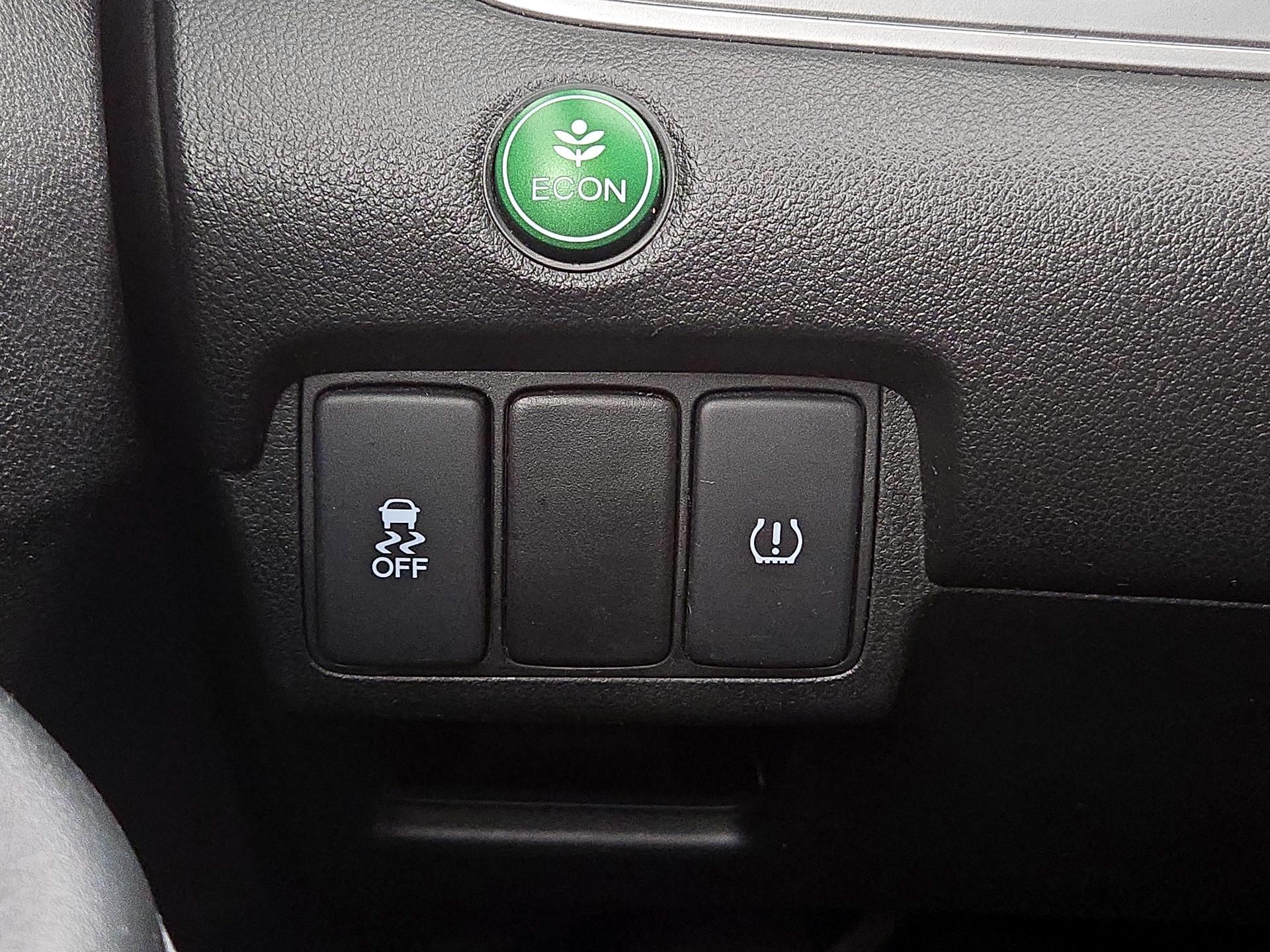Thumbnail: 2015 Honda CR-V - 13