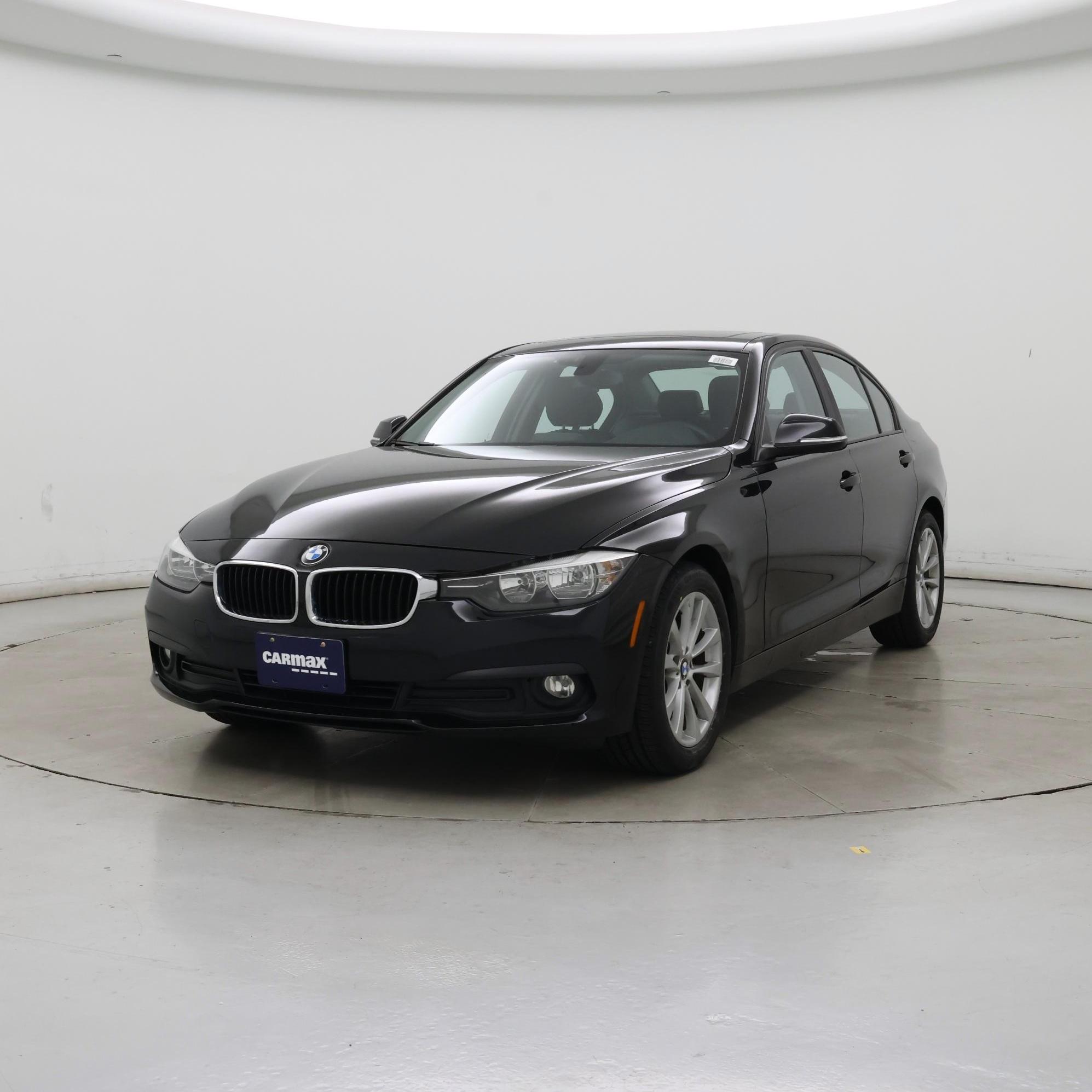 Thumbnail: 2017 BMW 3 Series - 4