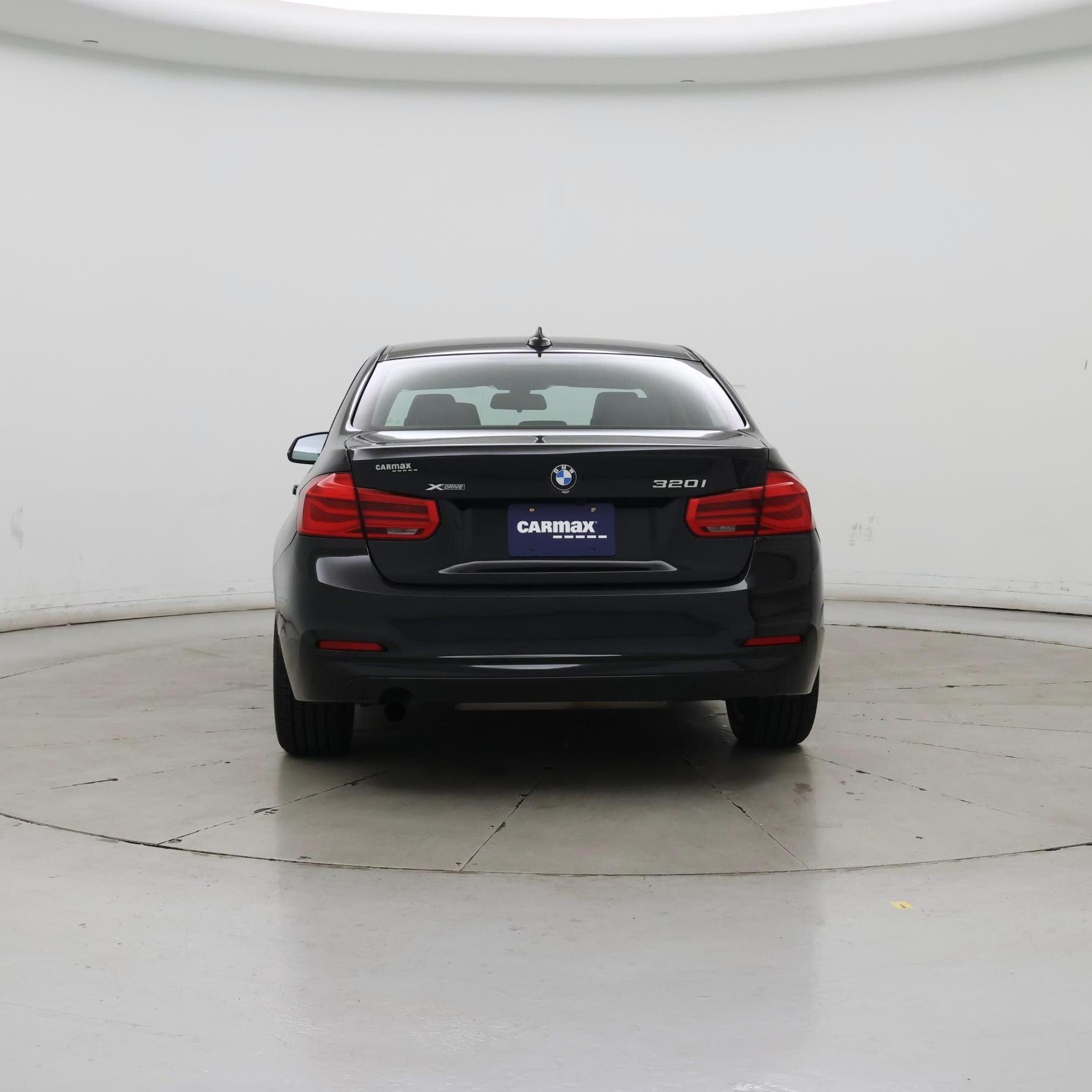 Thumbnail: 2017 BMW 3 Series - 6