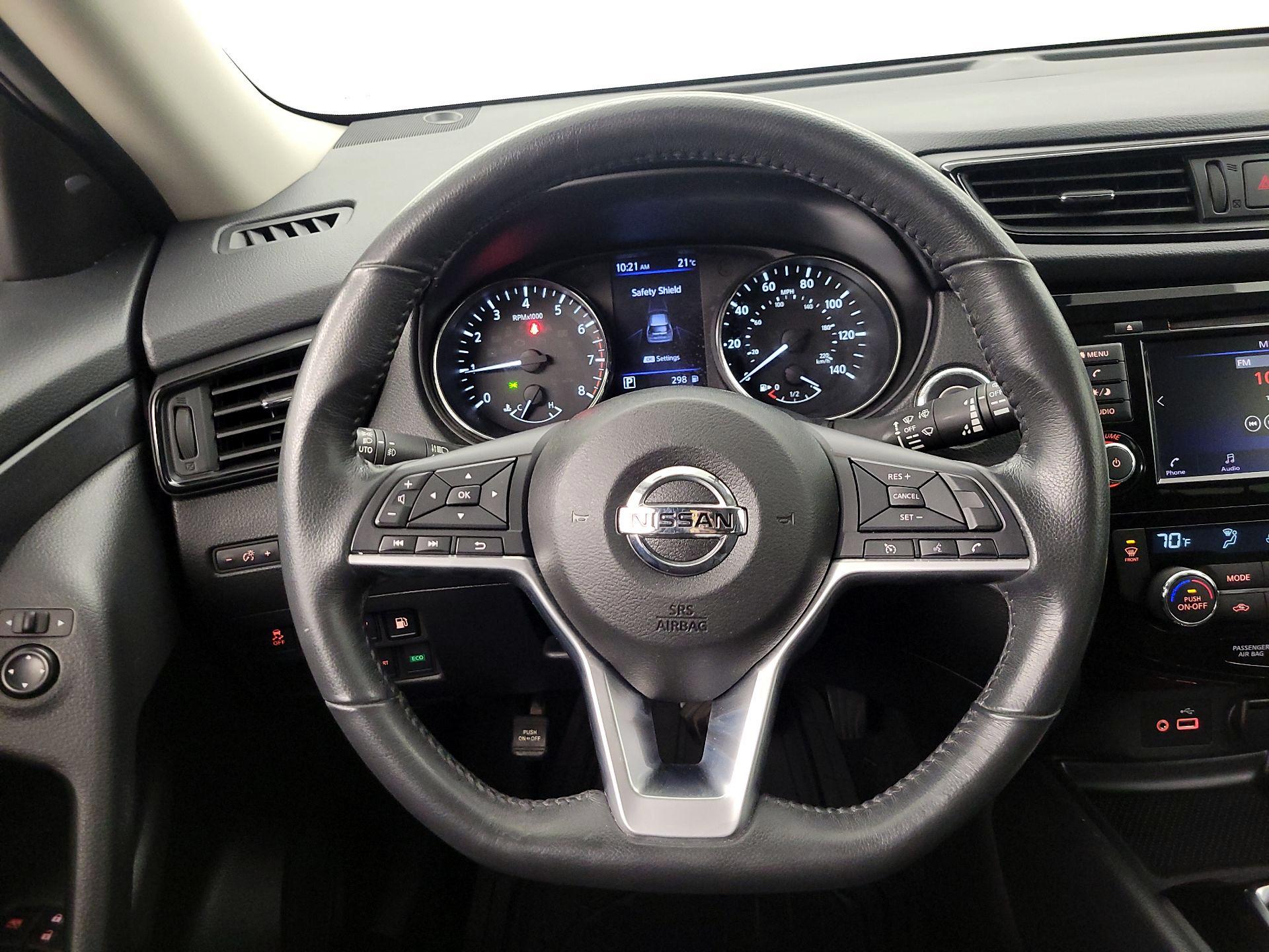 Thumbnail: 2018 Nissan Rogue - 10