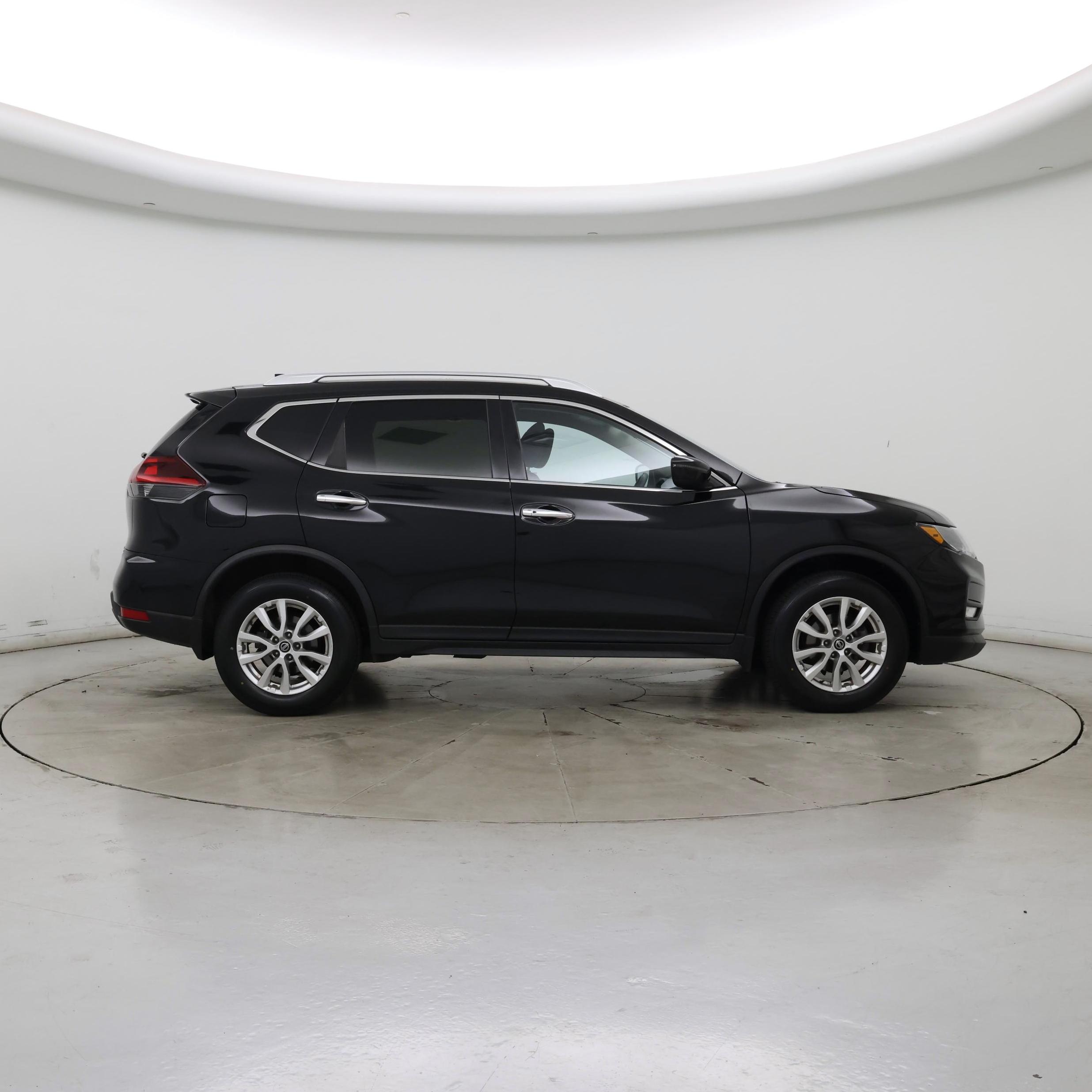 Thumbnail: 2018 Nissan Rogue - 7