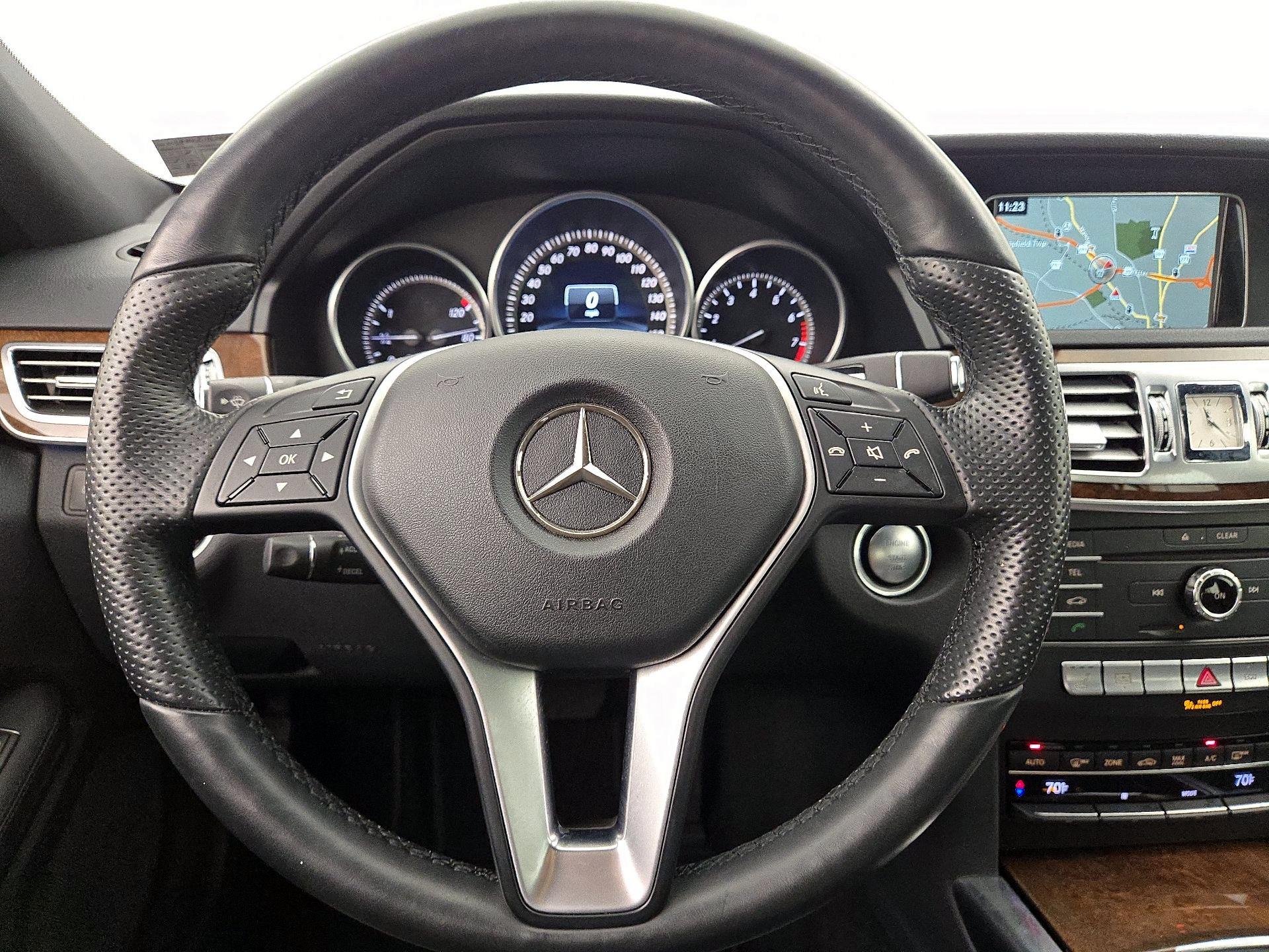 Thumbnail: 2016 Mercedes-Benz E-Class - 10
