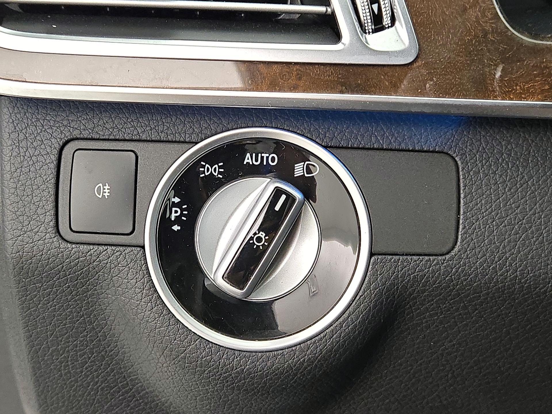 Thumbnail: 2016 Mercedes-Benz E-Class - 13