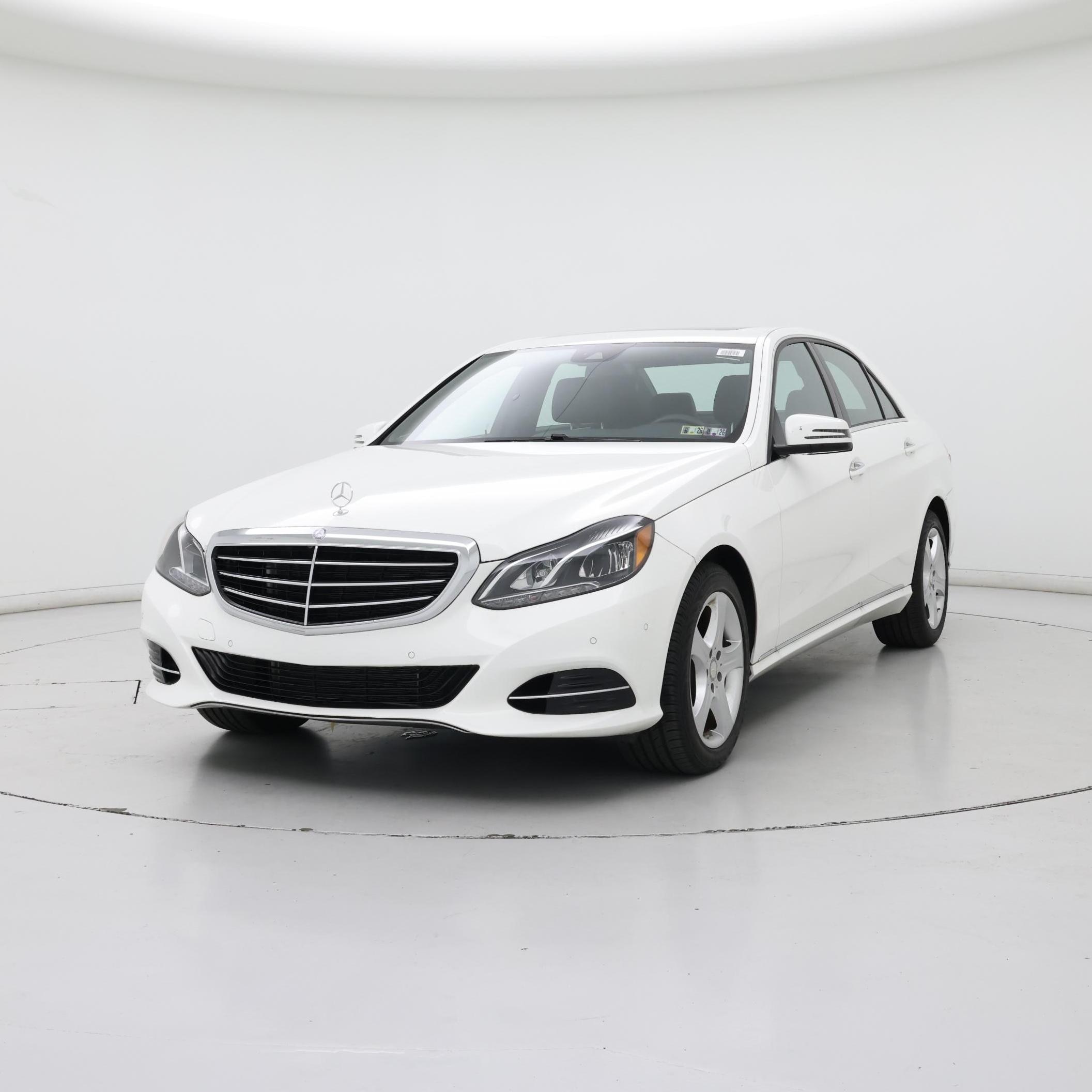 Thumbnail: 2016 Mercedes-Benz E-Class - 4