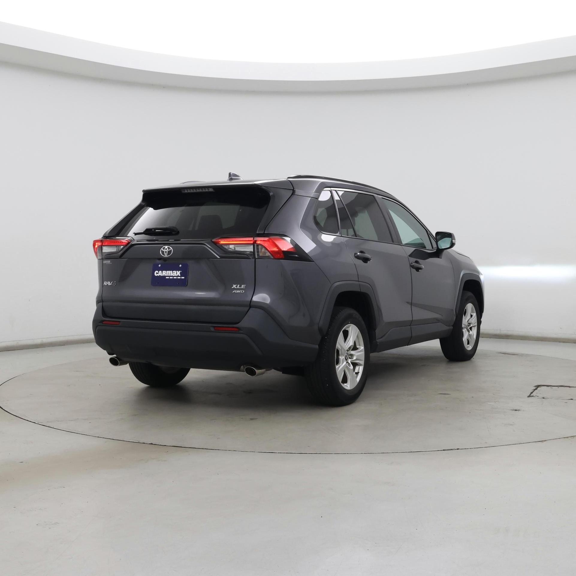 Thumbnail: 2021 Toyota RAV4 - 8