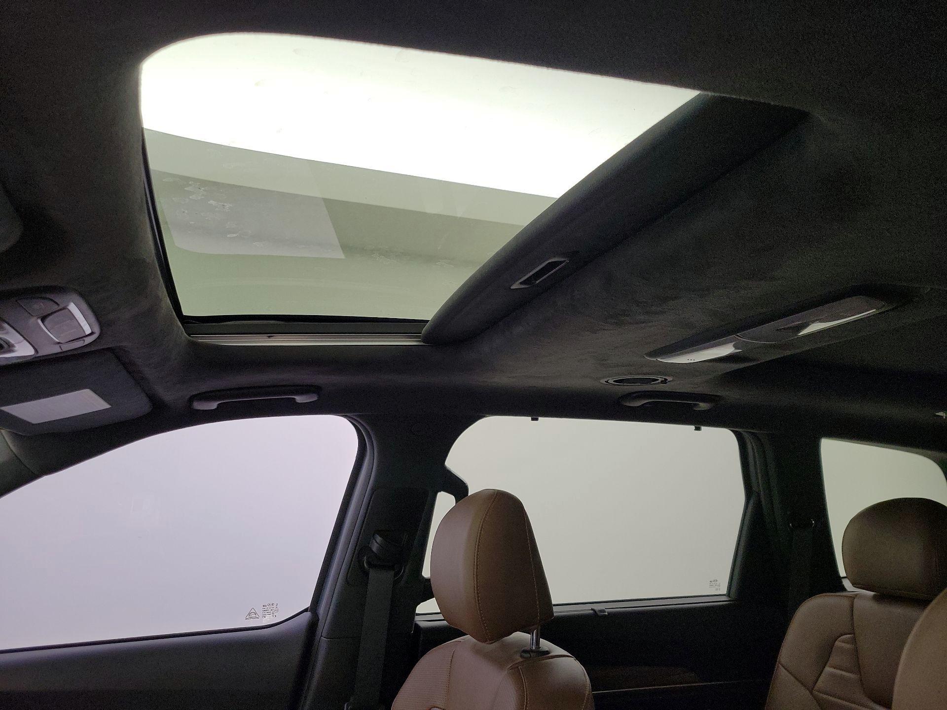 Thumbnail: 2021 Kia Telluride - 20