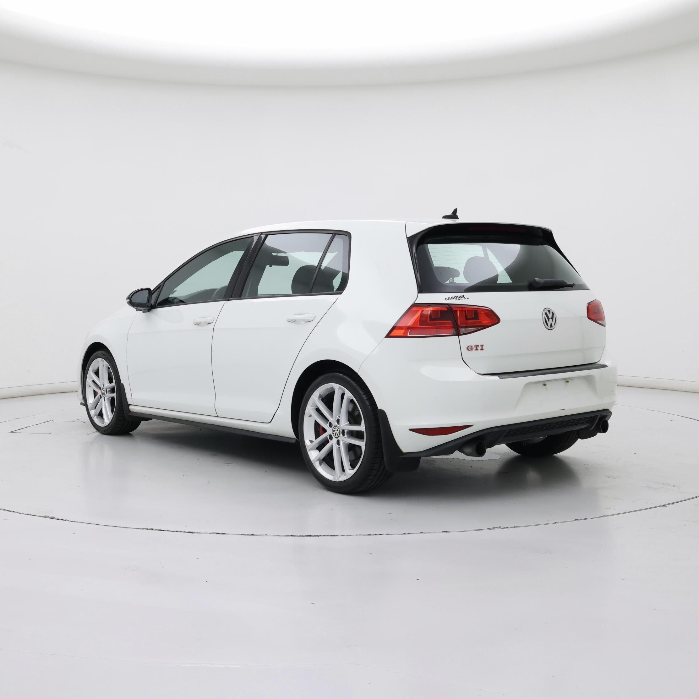 Thumbnail: 2017 Volkswagen Golf - 2