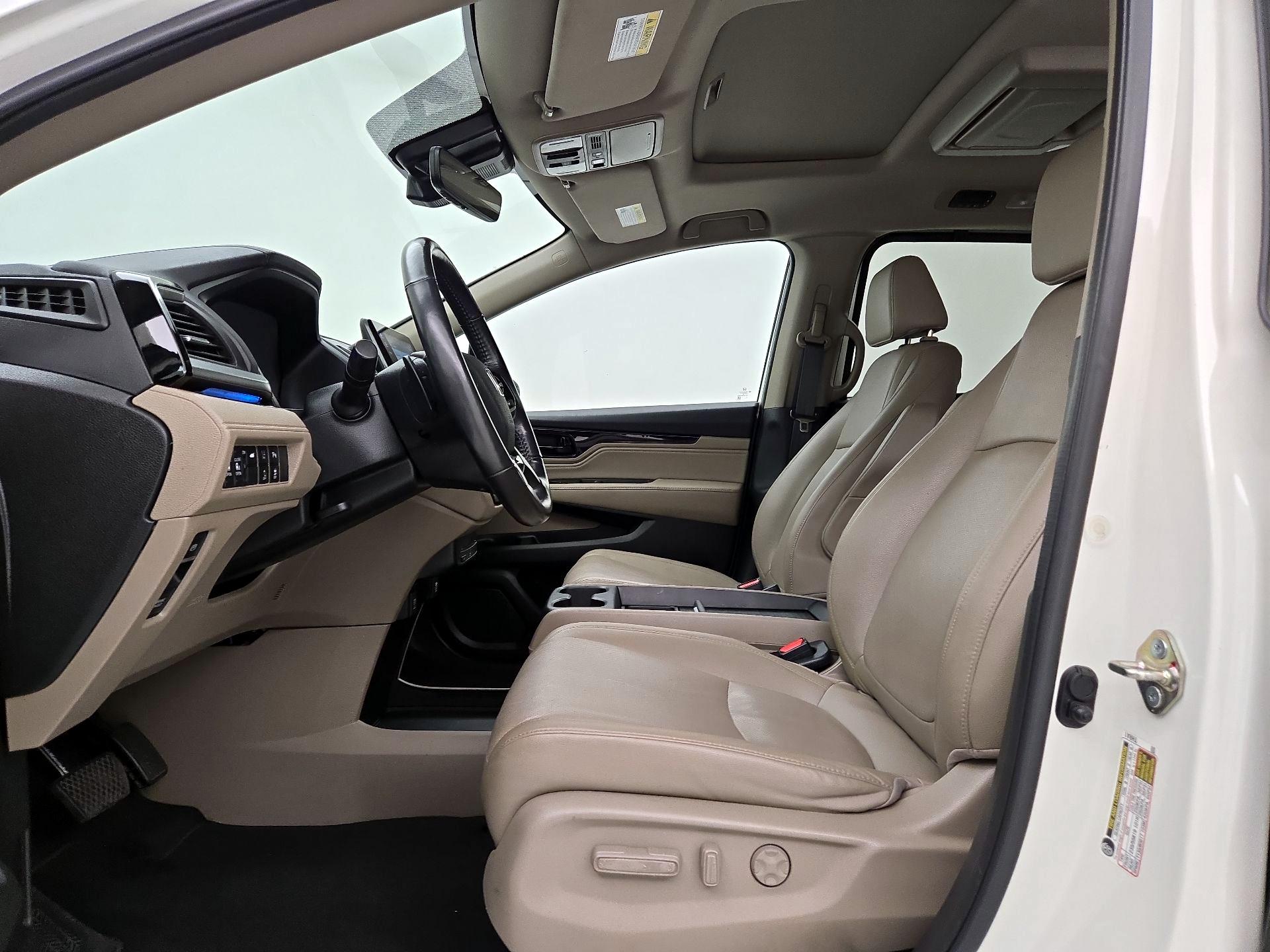 Thumbnail: 2019 Honda Odyssey - 11