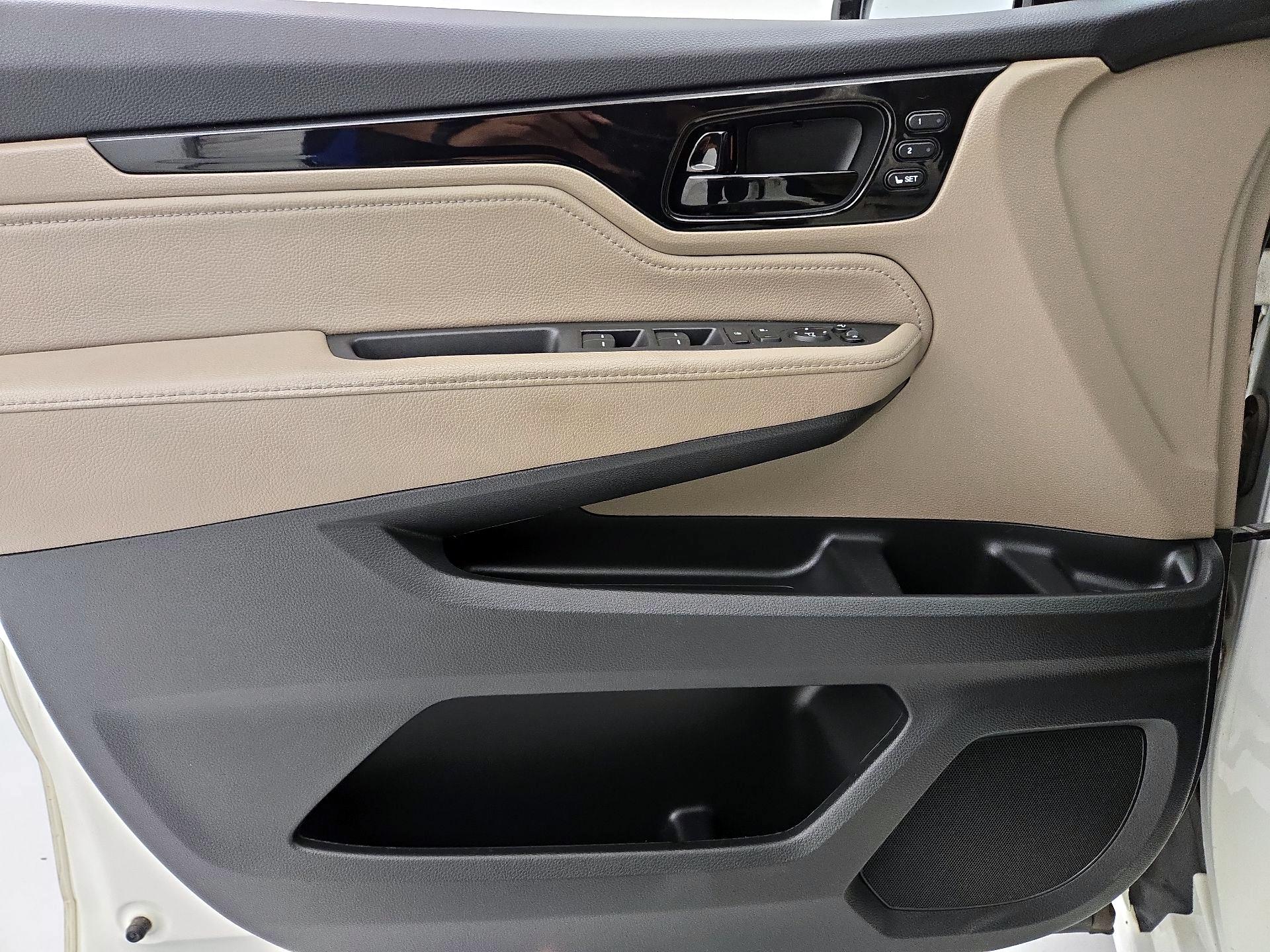 Thumbnail: 2019 Honda Odyssey - 12