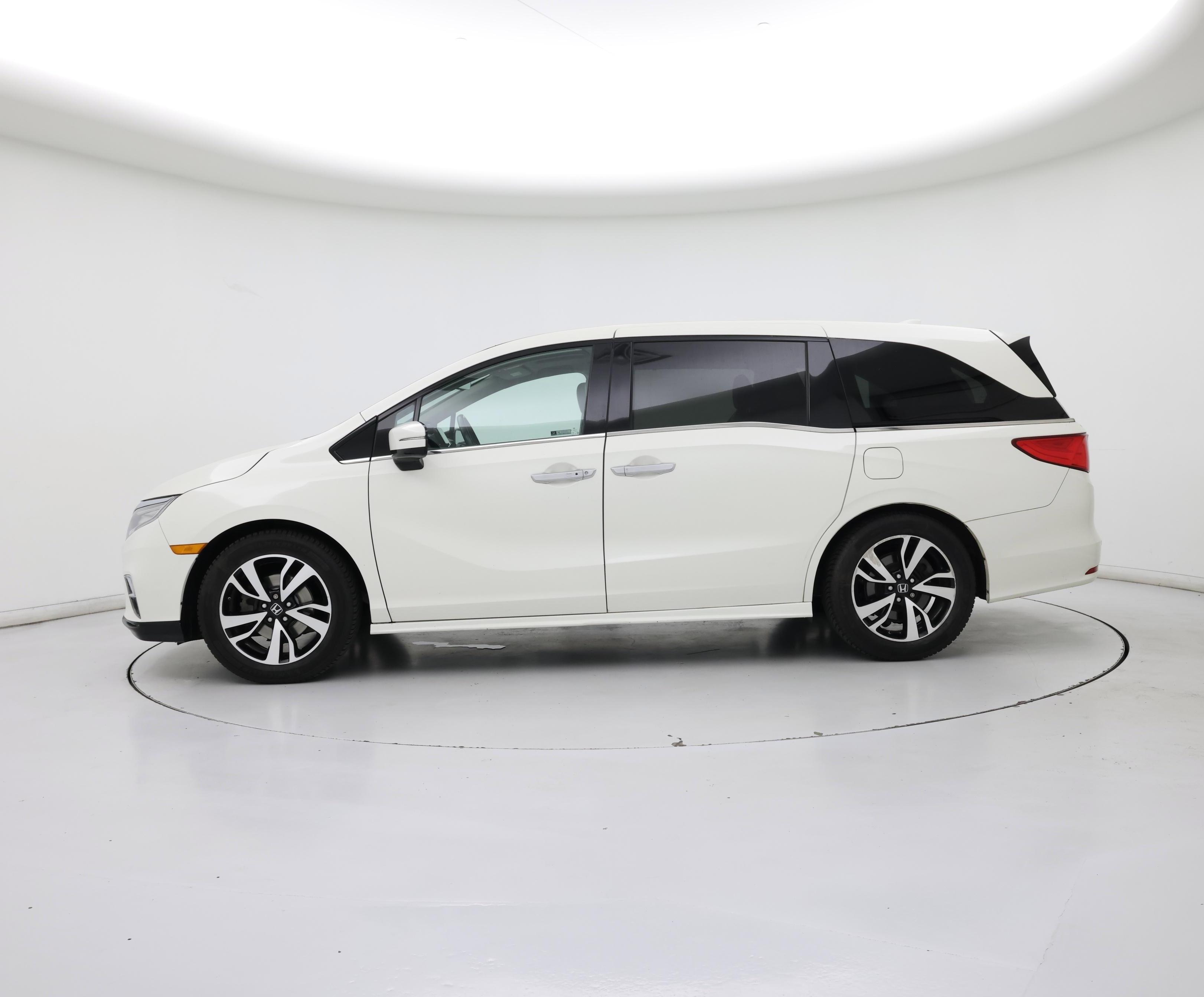 Thumbnail: 2019 Honda Odyssey - 3
