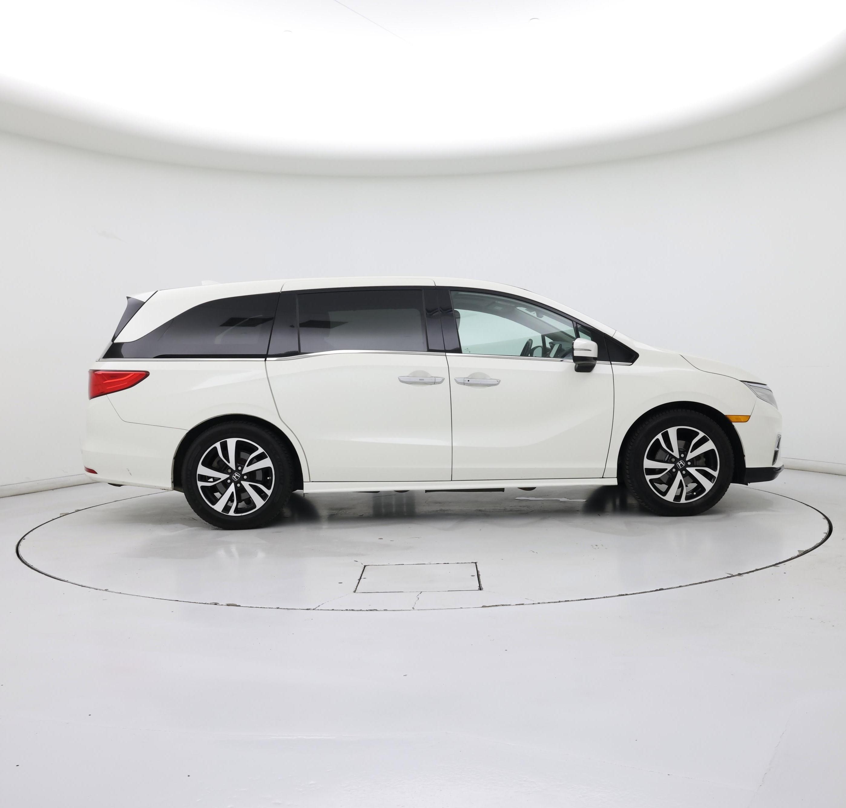 Thumbnail: 2019 Honda Odyssey - 7