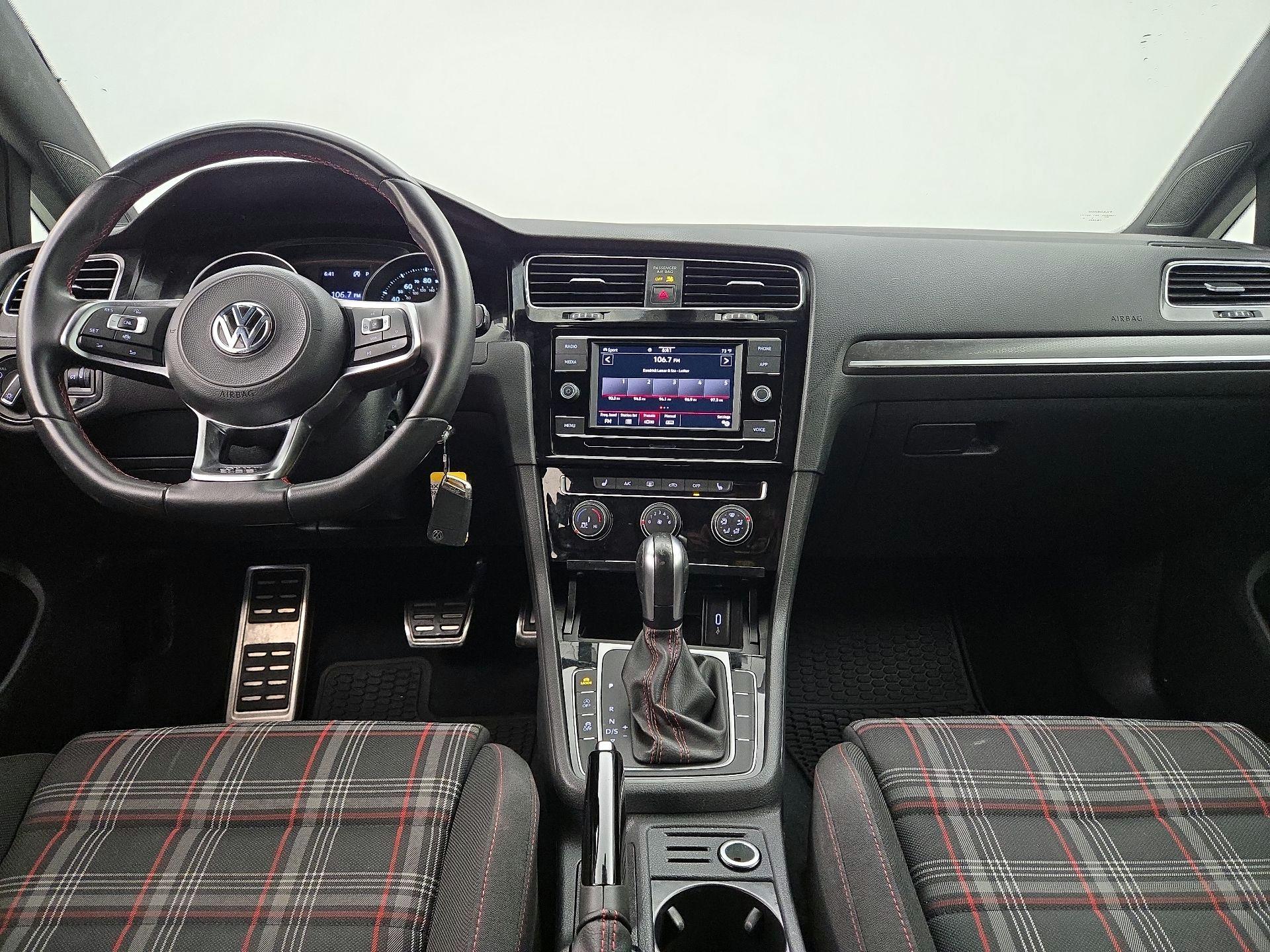 Thumbnail: 2021 Volkswagen Golf - 9