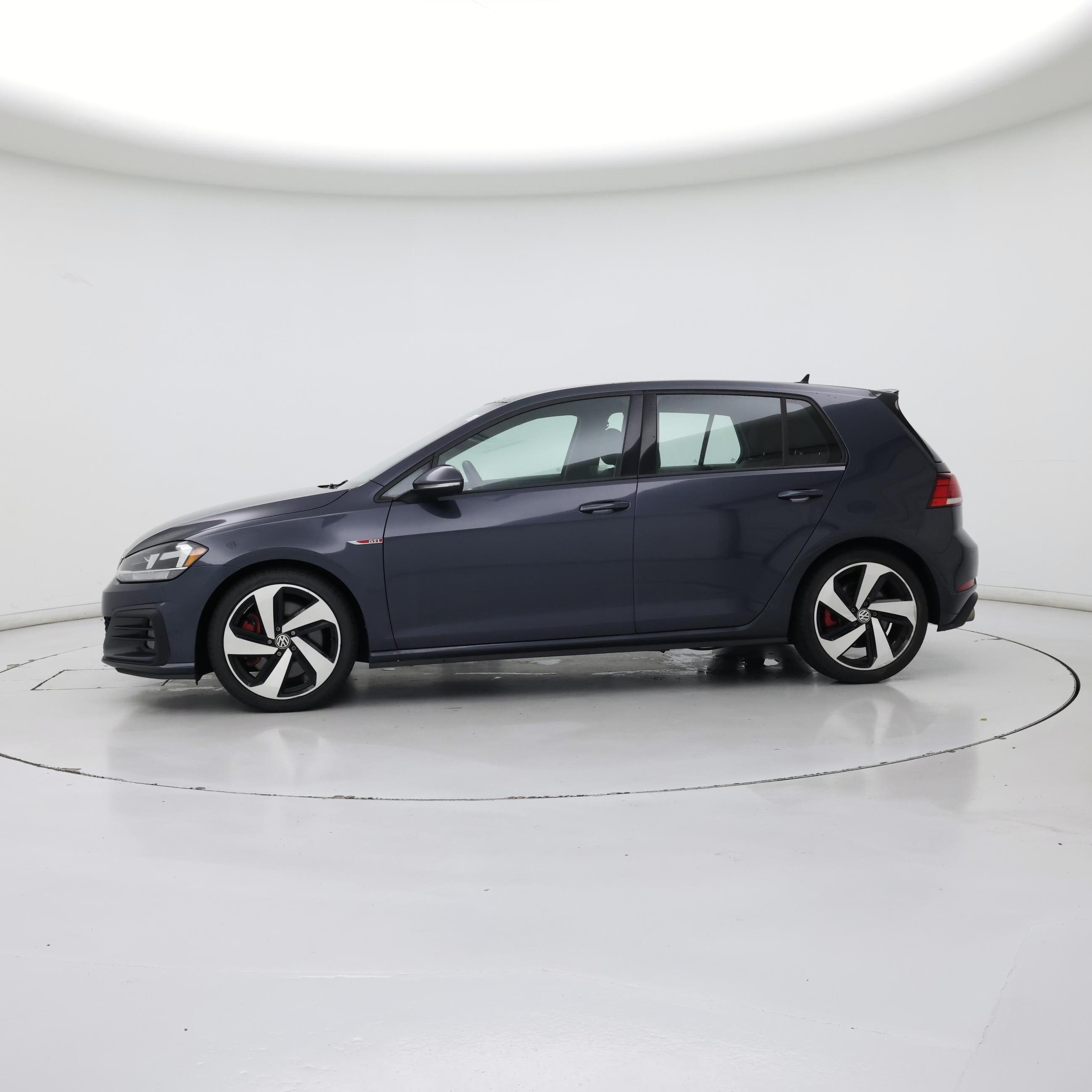 Thumbnail: 2021 Volkswagen Golf - 3