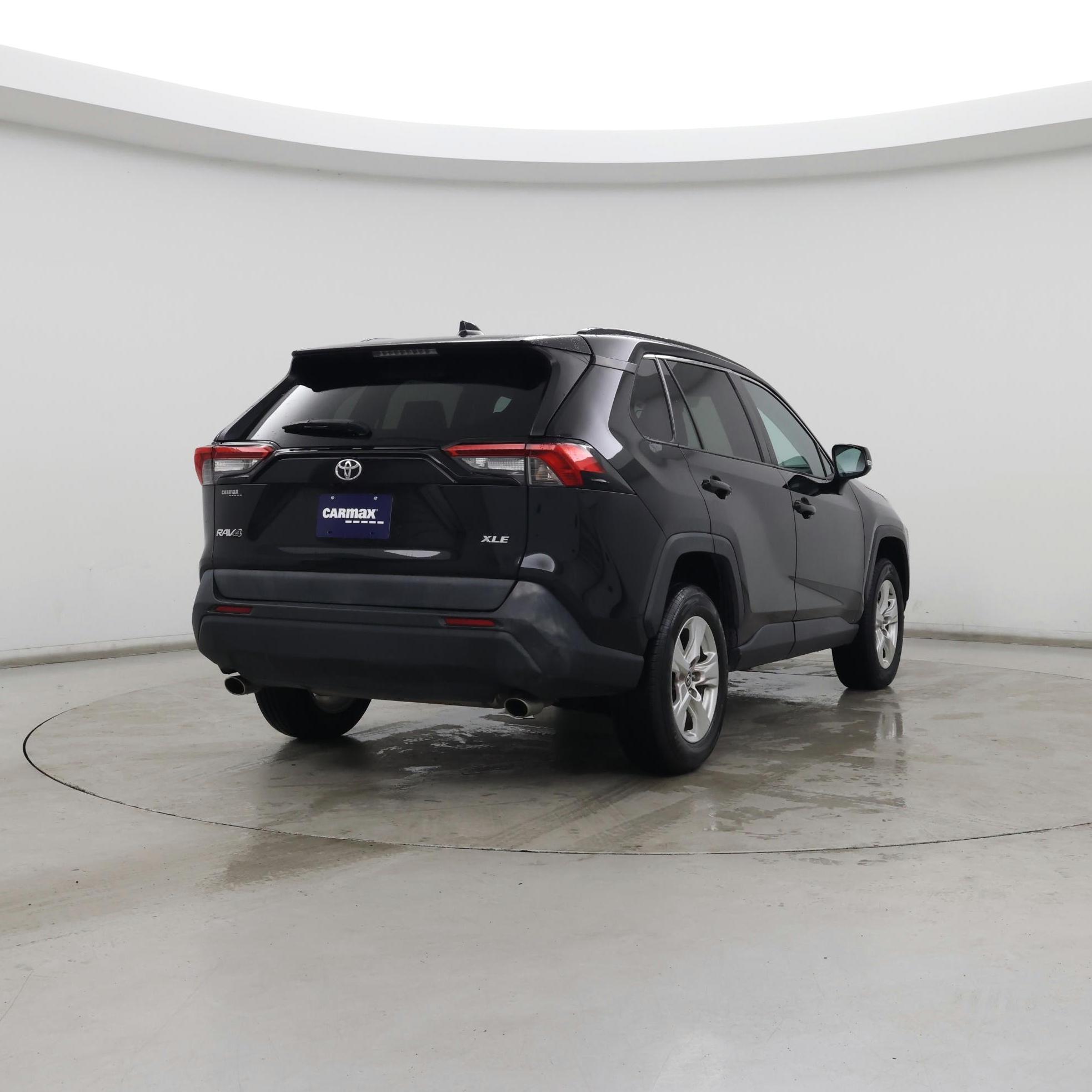 Thumbnail: 2020 Toyota RAV4 - 8