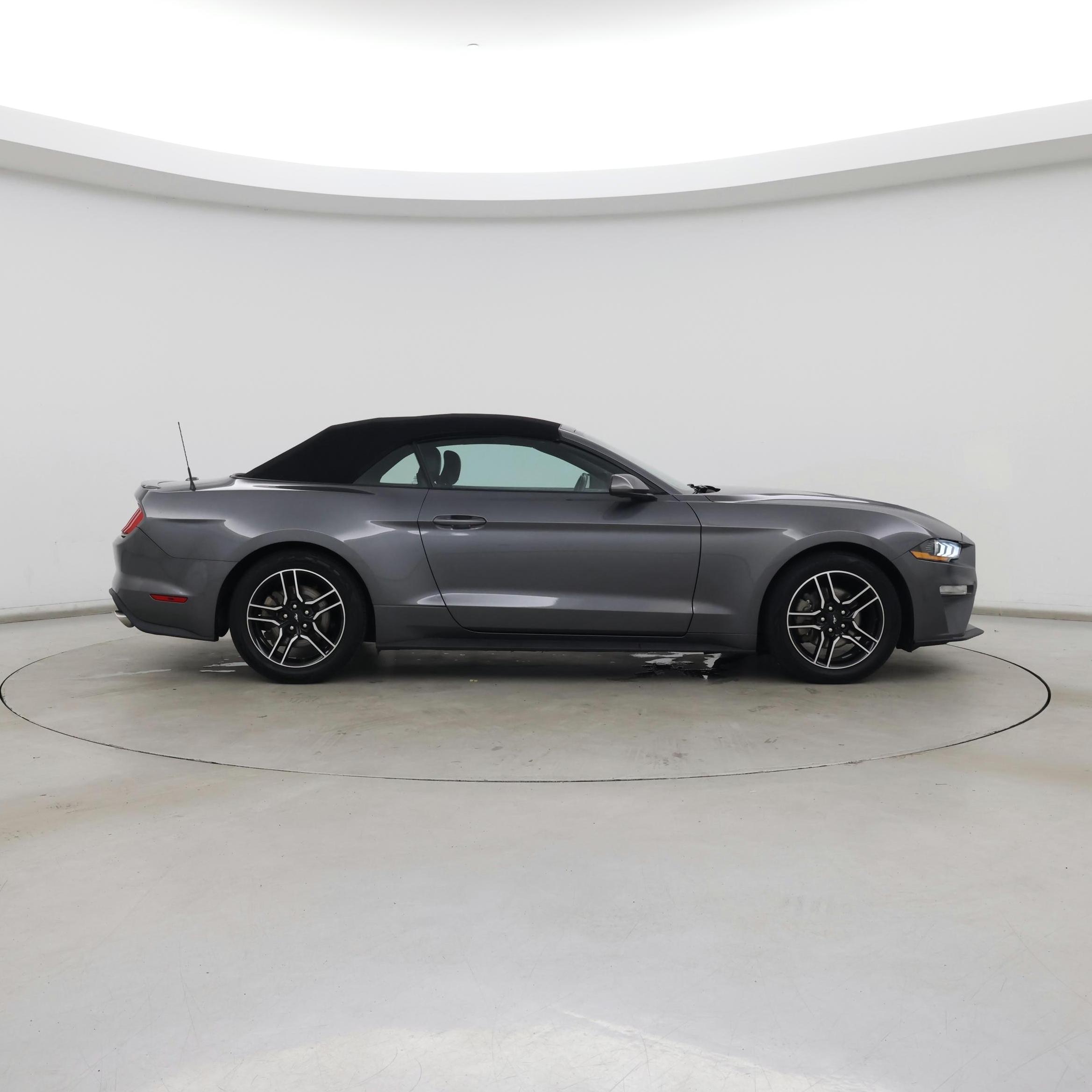 Thumbnail: 2021 Ford Mustang - 7
