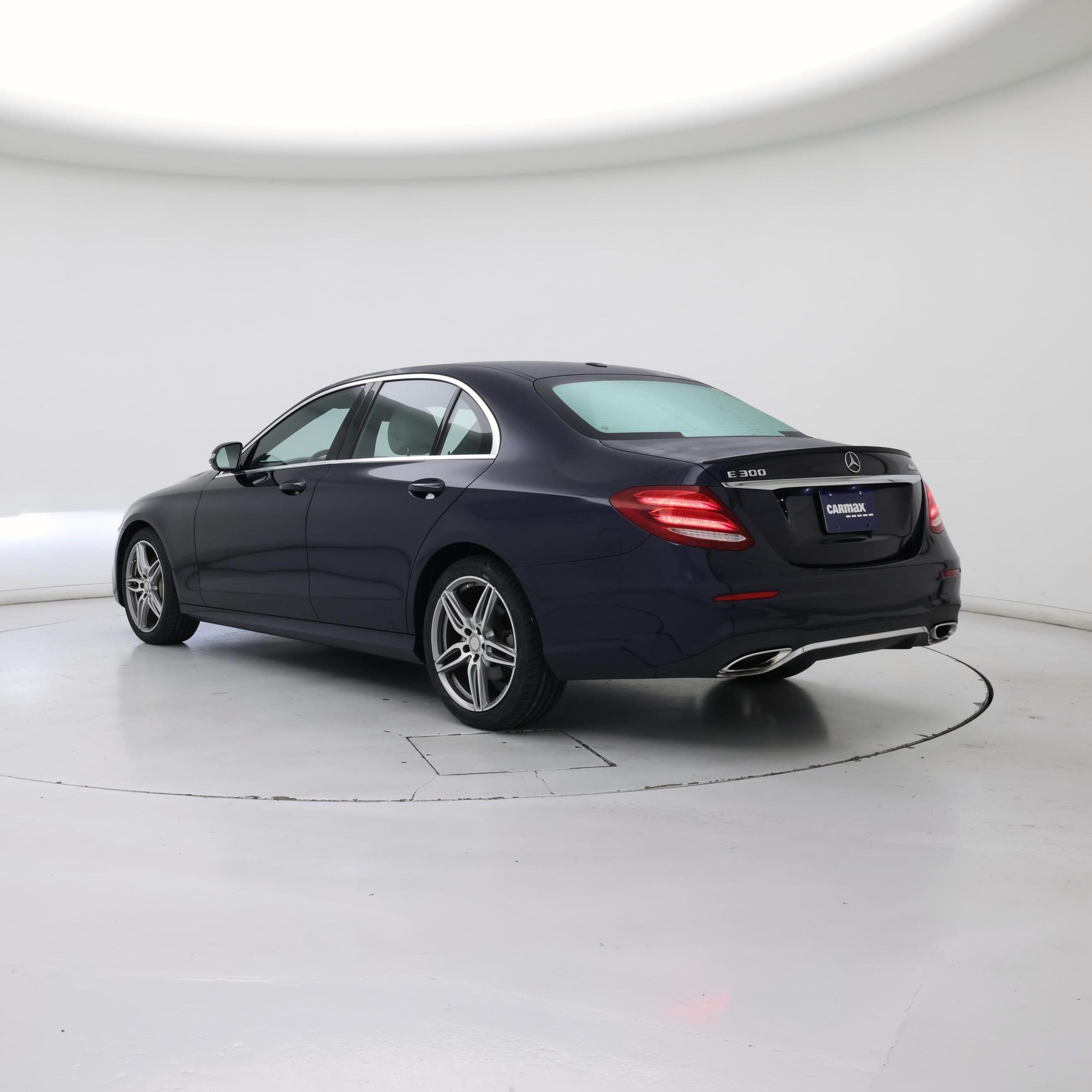 Thumbnail: 2017 Mercedes-Benz E-Class - 2