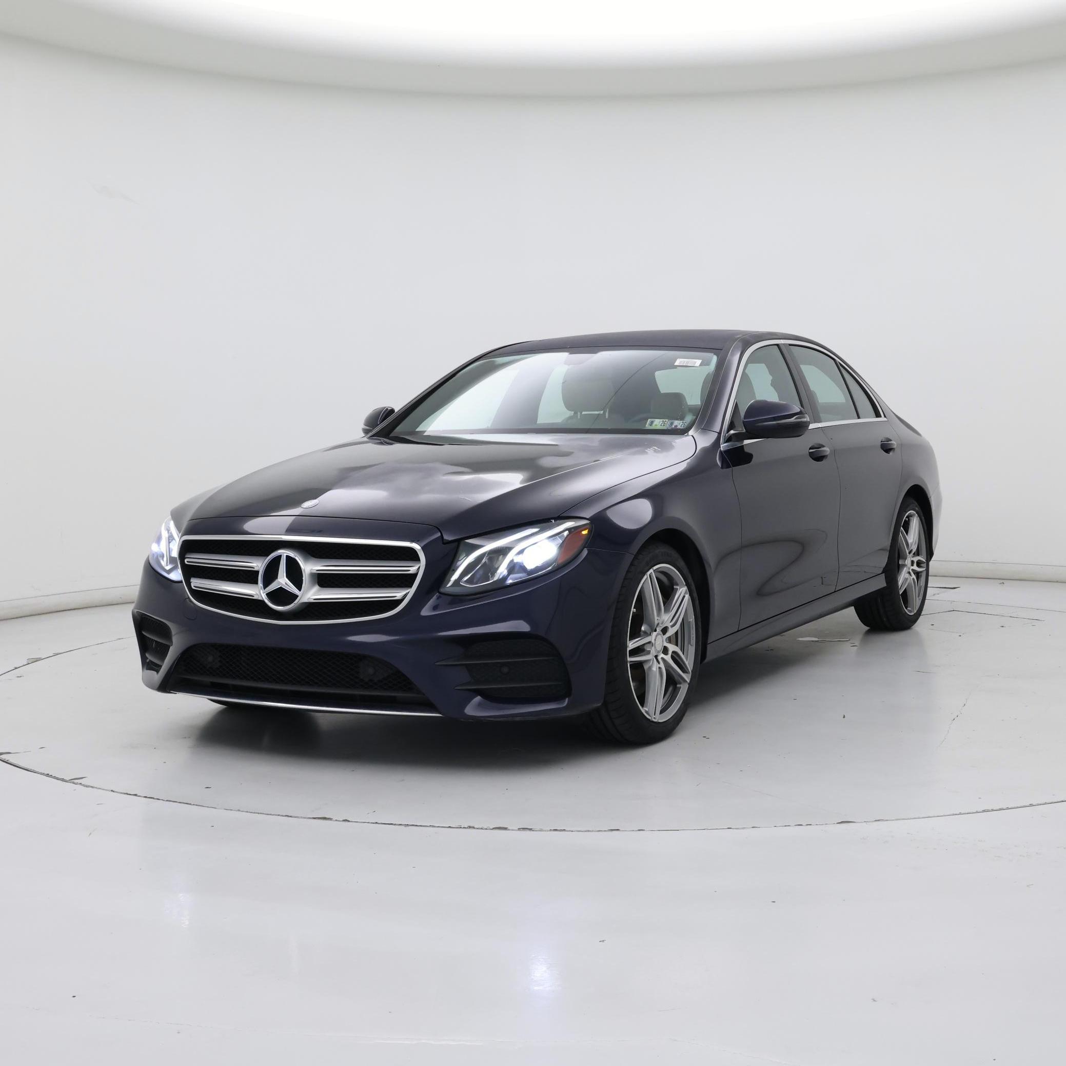 Thumbnail: 2017 Mercedes-Benz E-Class - 4