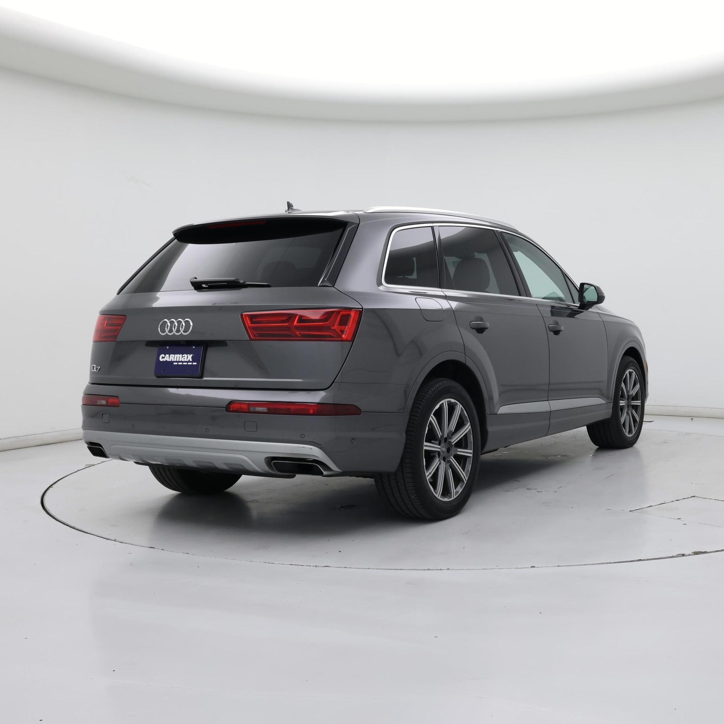Thumbnail: 2019 Audi Q7 - 8