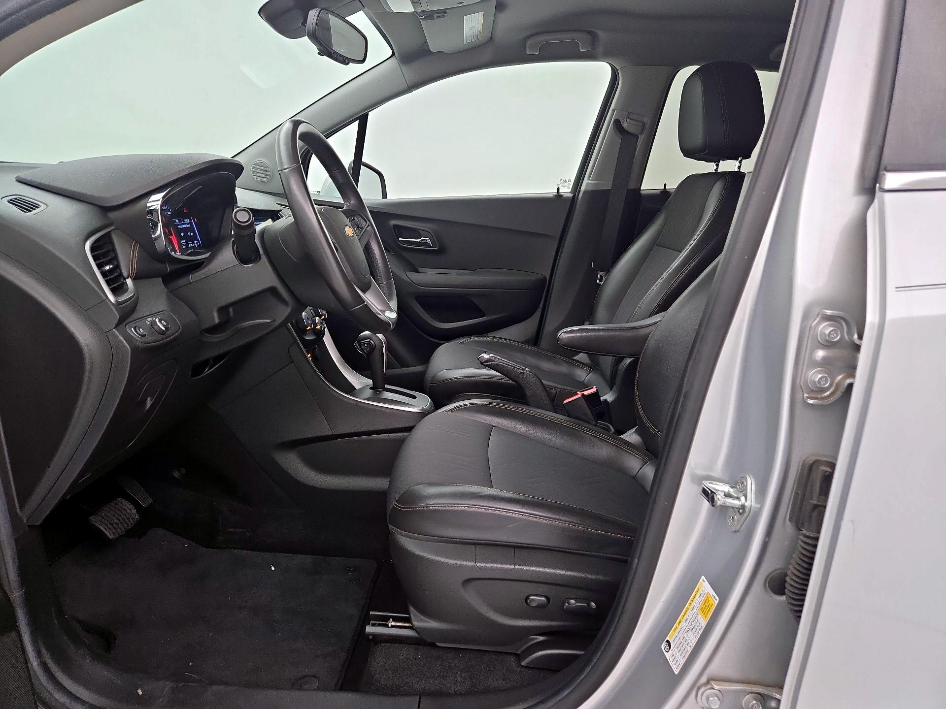 Thumbnail: 2018 Chevrolet Trax - 11