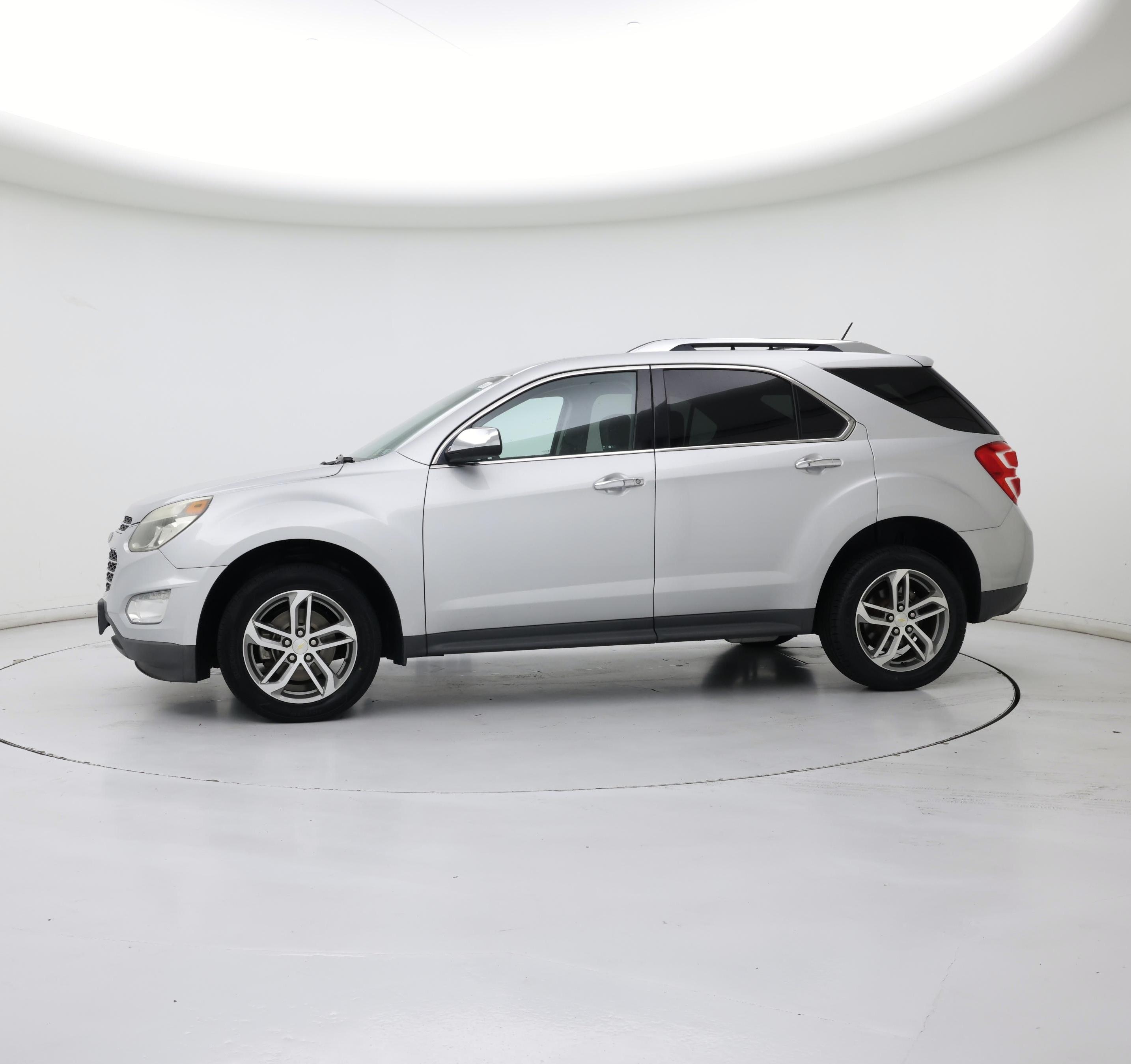 Thumbnail: 2016 Chevrolet Equinox - 3
