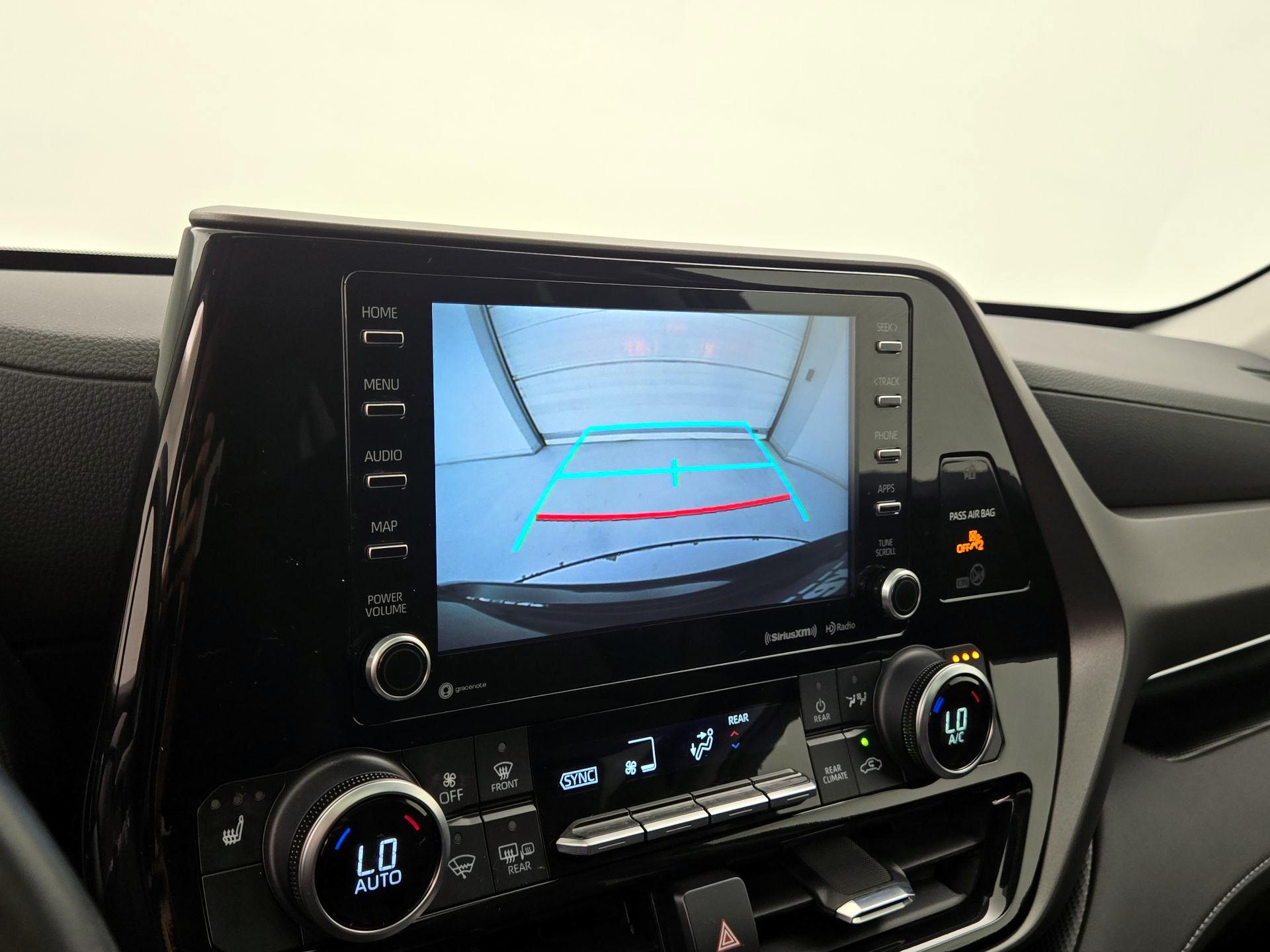 Thumbnail: 2021 Toyota Highlander - 15