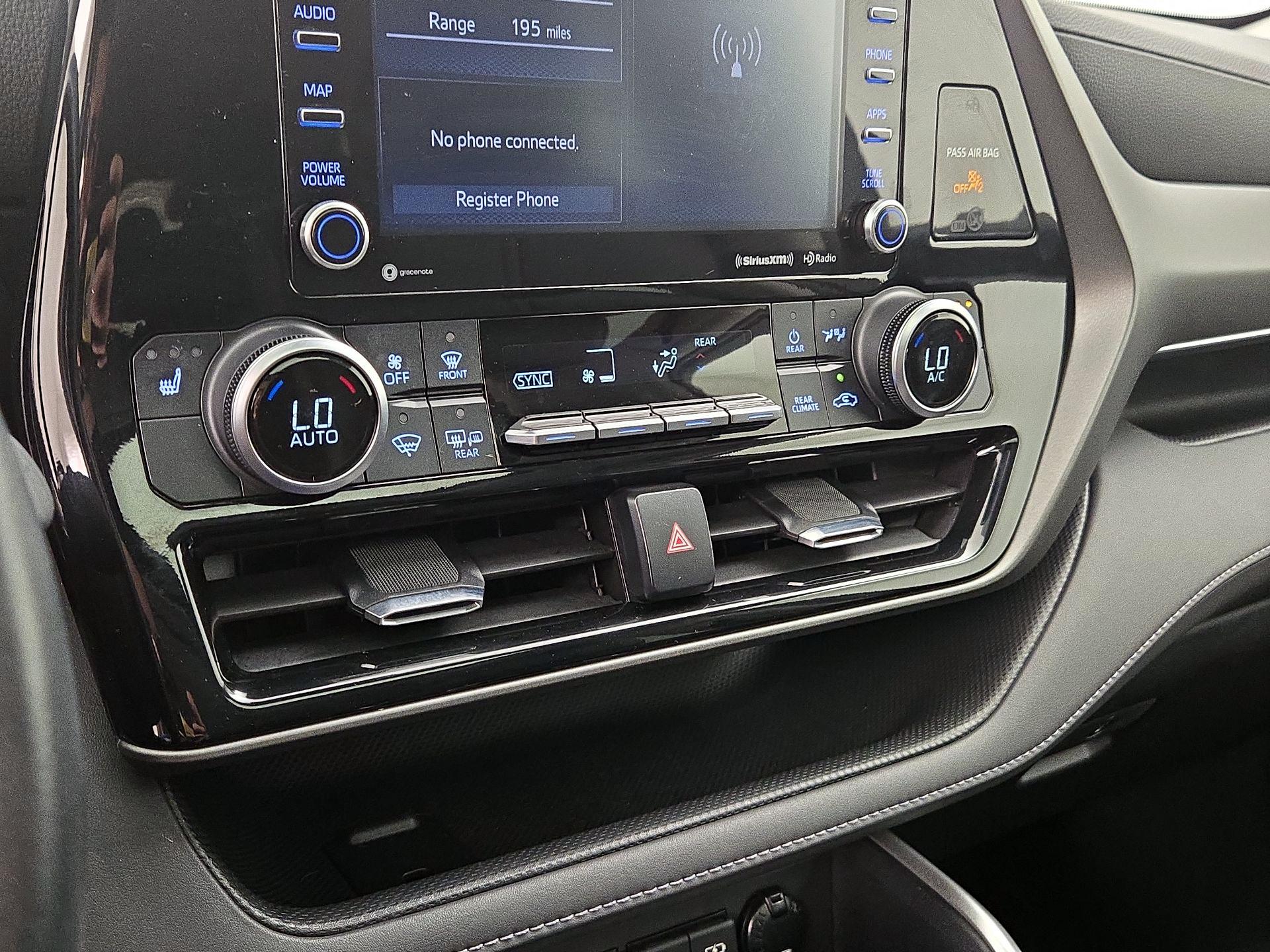 Thumbnail: 2021 Toyota Highlander - 17