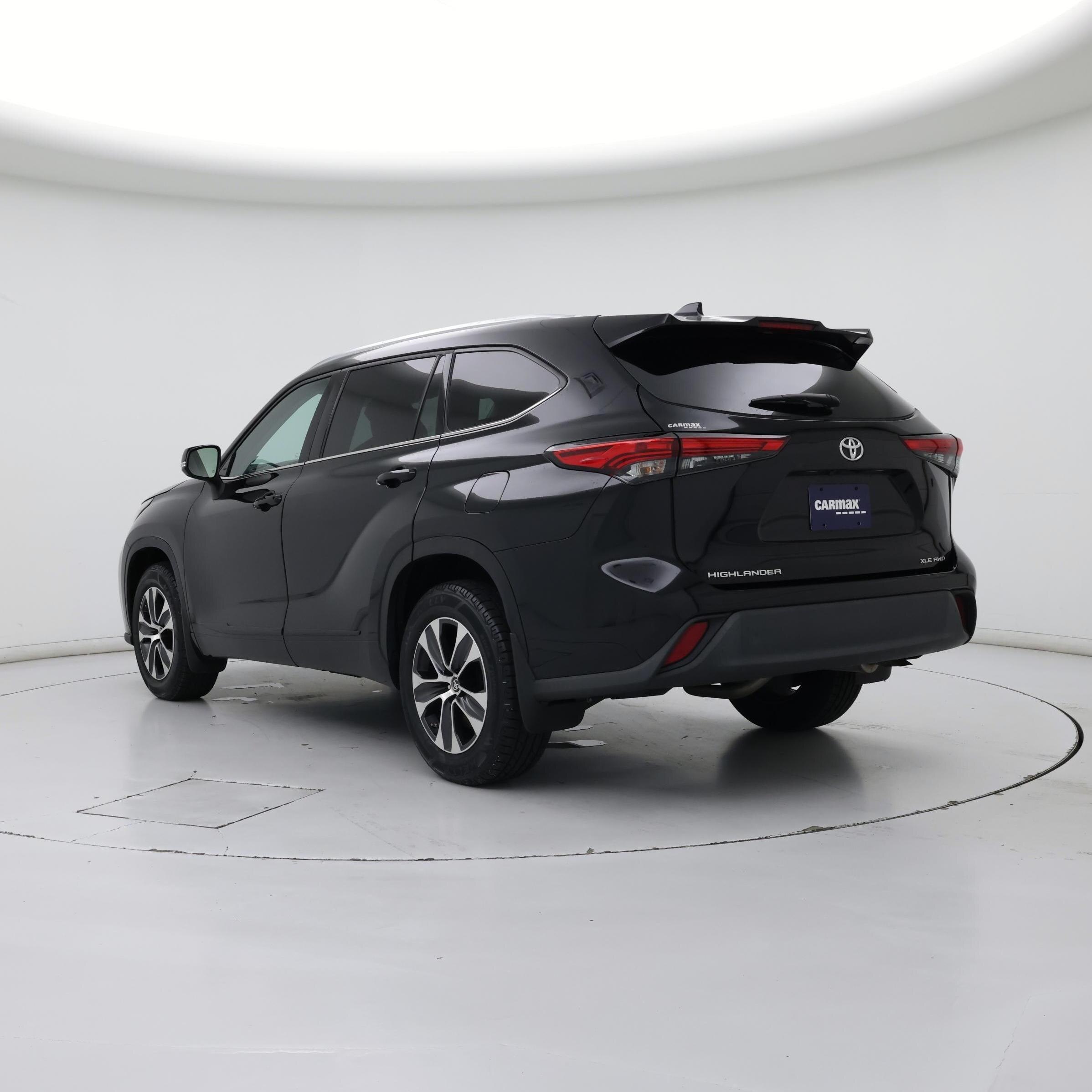 Thumbnail: 2021 Toyota Highlander - 2