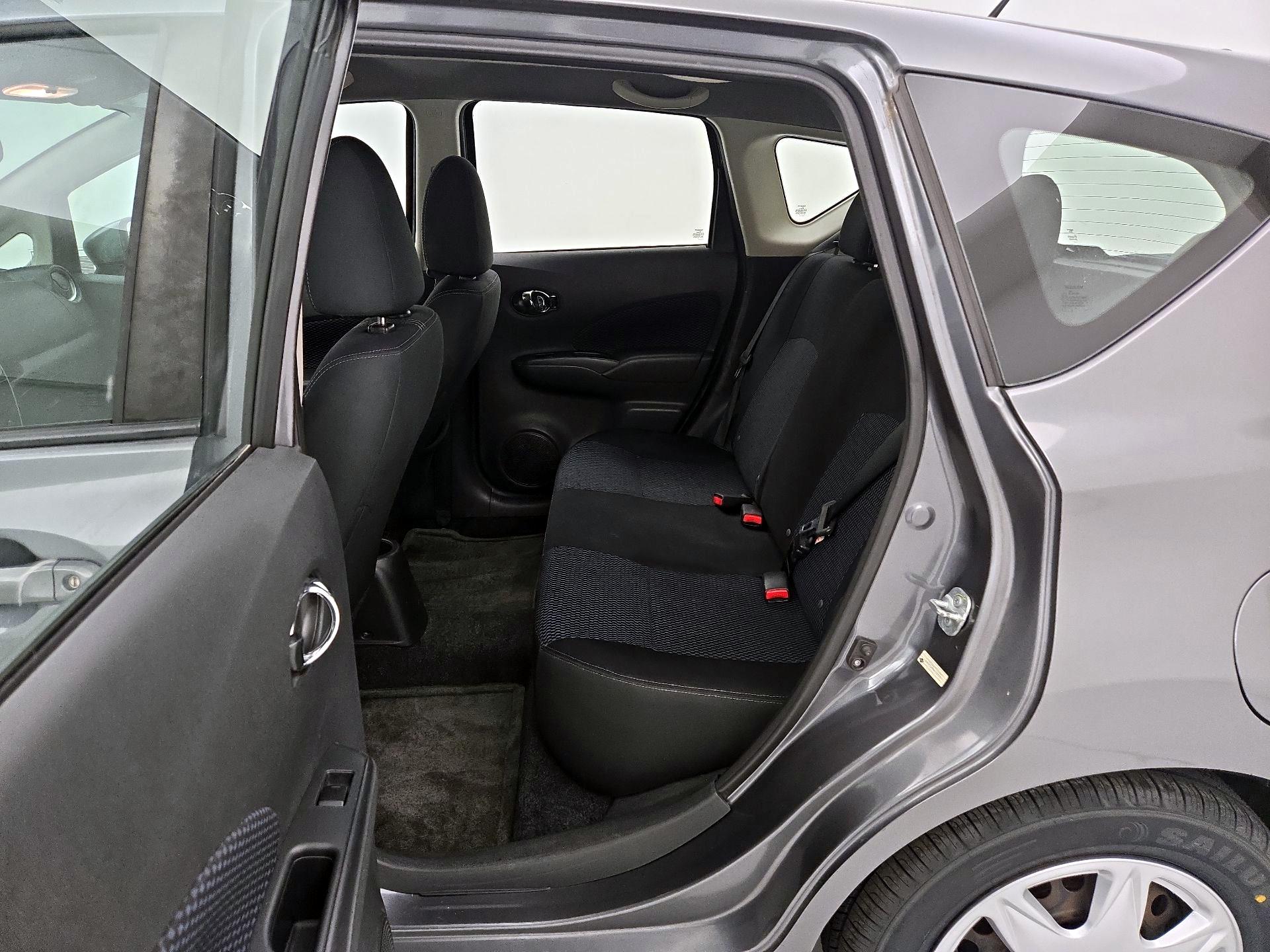Thumbnail: 2016 Nissan Versa Note - 18
