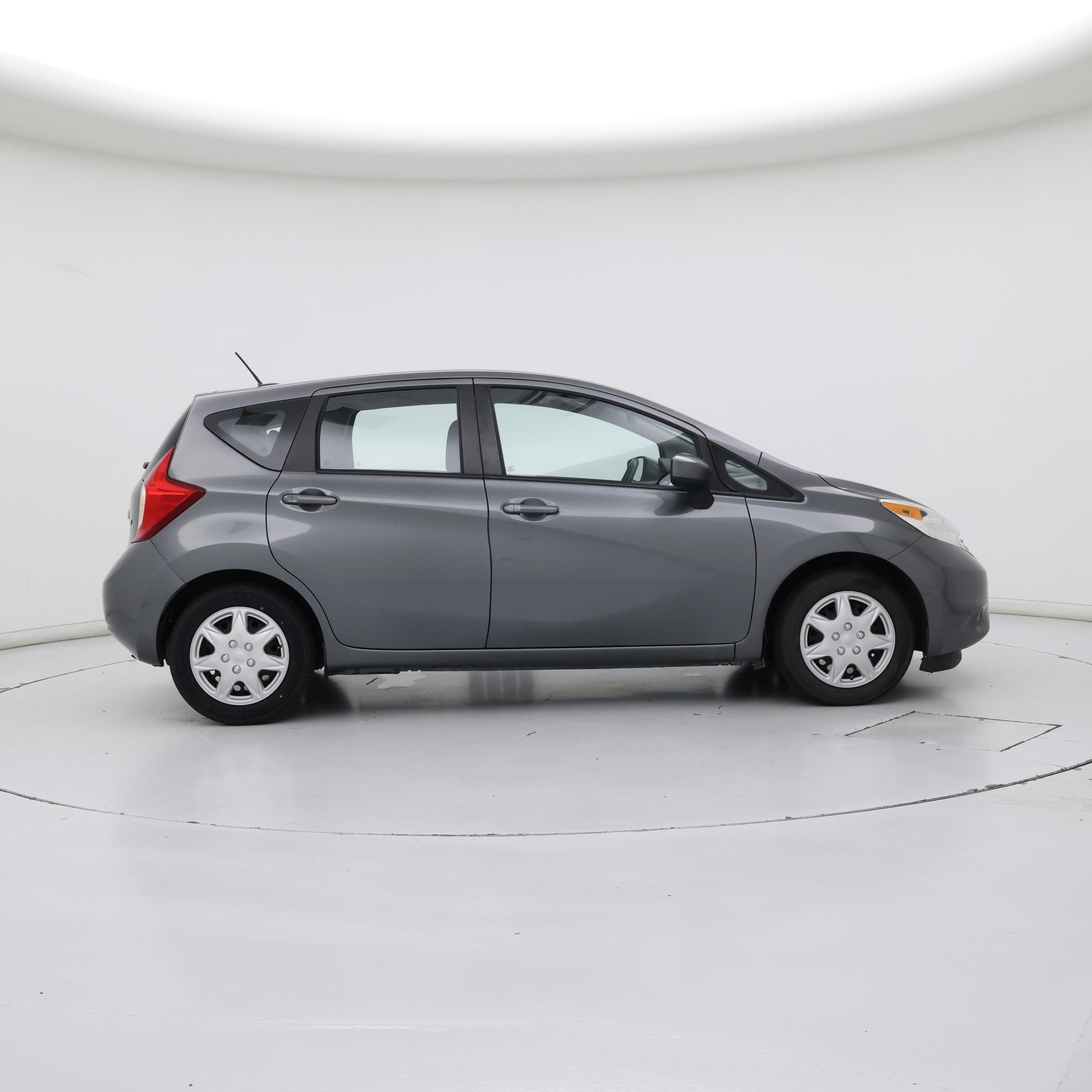 Thumbnail: 2016 Nissan Versa Note - 7