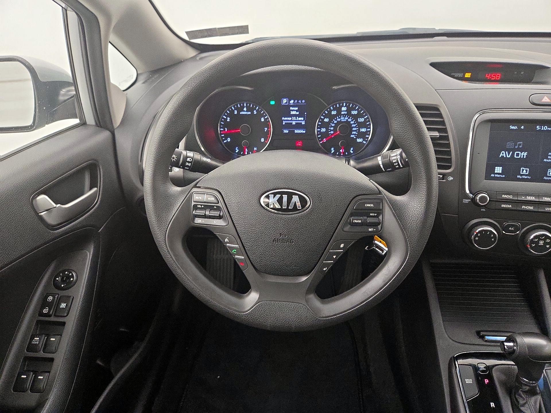 Thumbnail: 2018 Kia Forte - 10