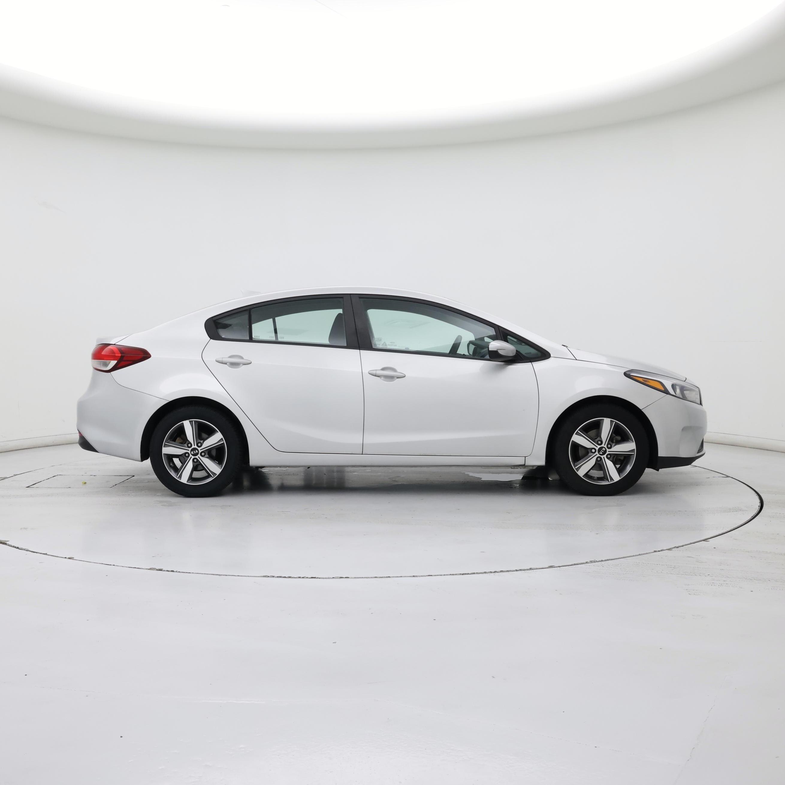 Thumbnail: 2018 Kia Forte - 7