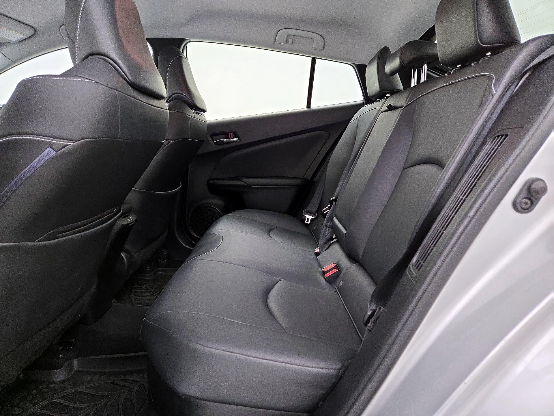 Thumbnail: 2020 Toyota Prius Prime - 20