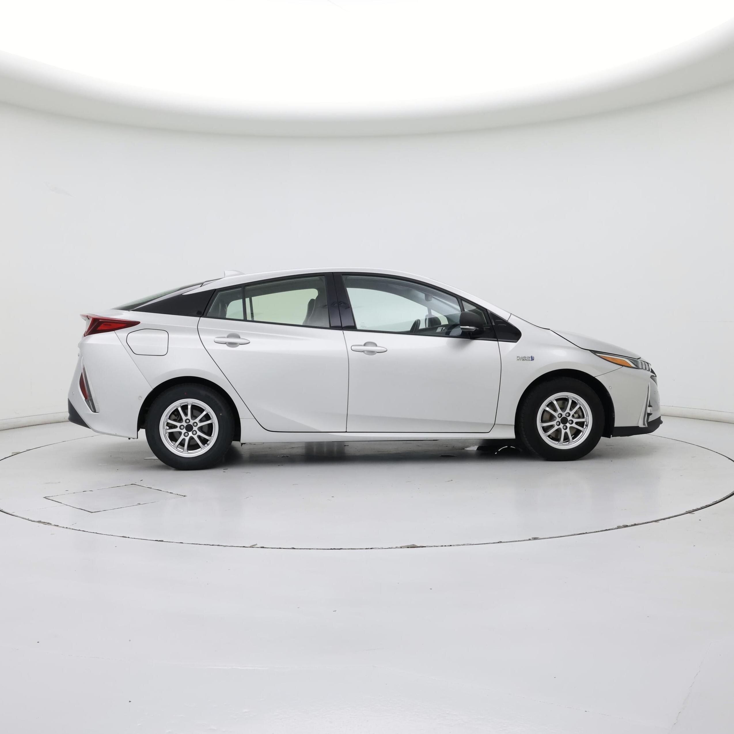Thumbnail: 2020 Toyota Prius Prime - 7