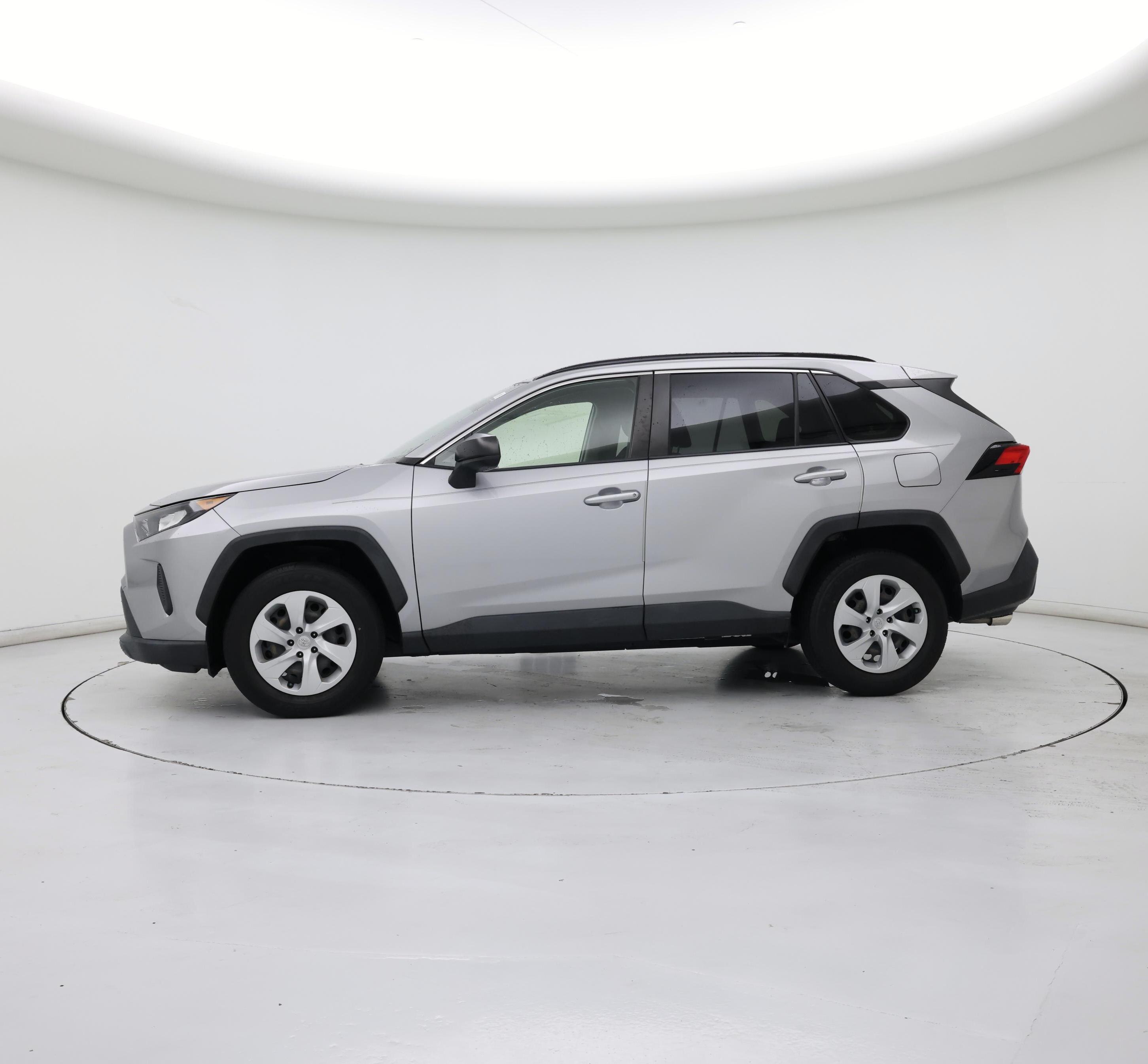 Thumbnail: 2020 Toyota RAV4 - 3