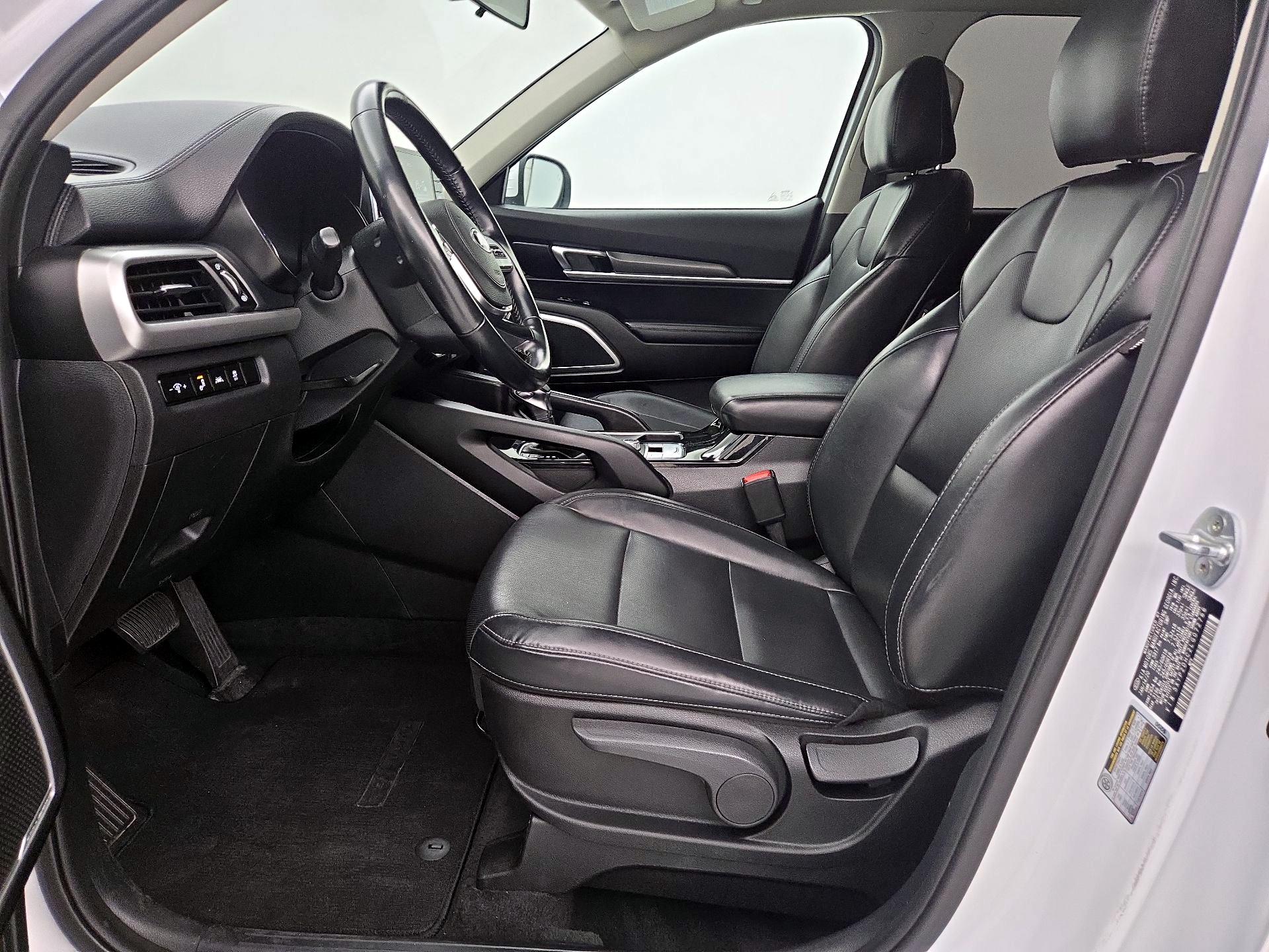 Thumbnail: 2020 Kia Telluride - 11