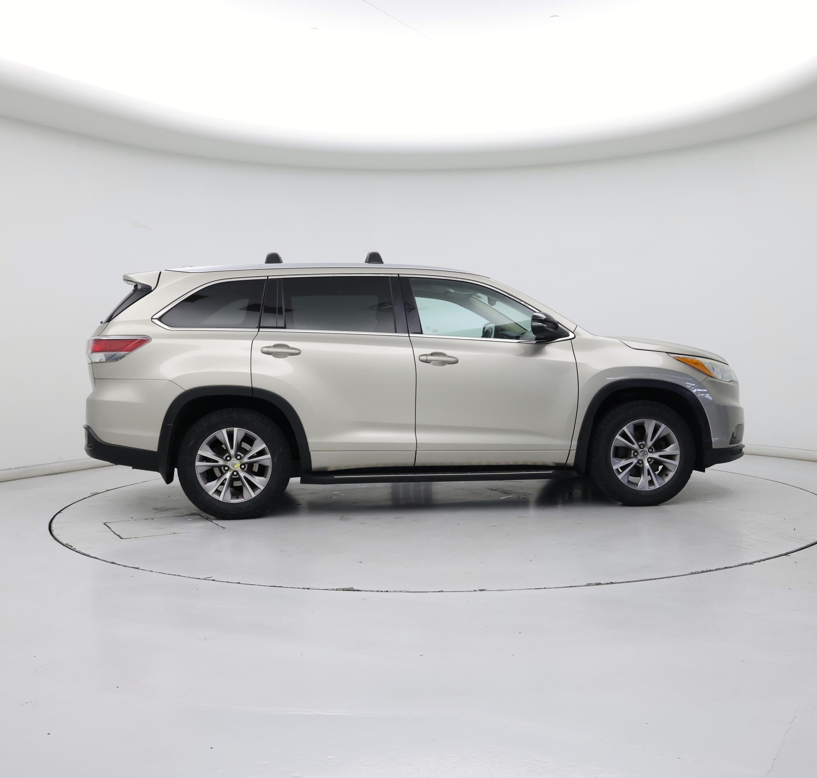 Thumbnail: 2015 Toyota Highlander - 7