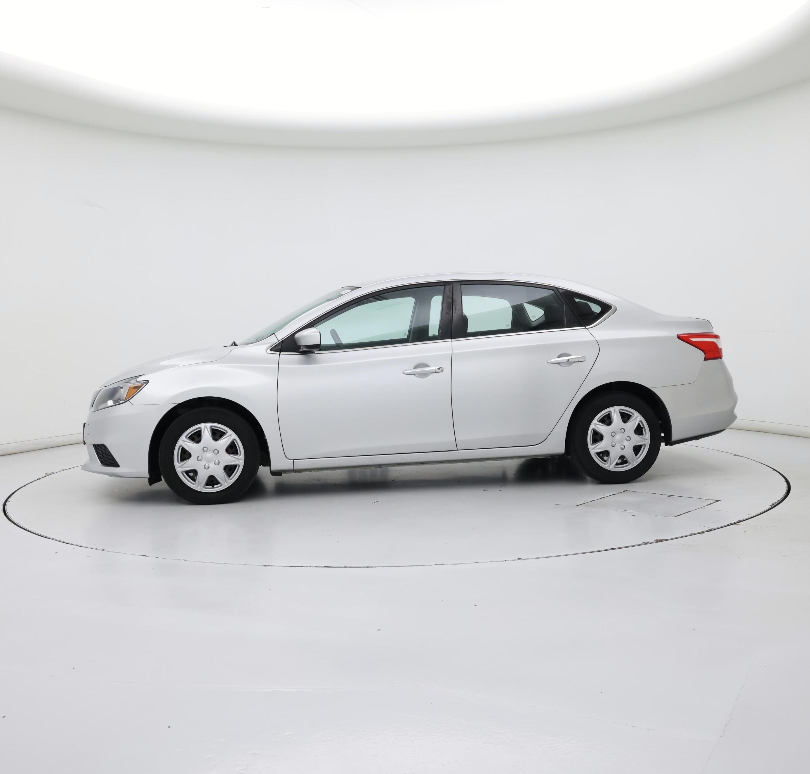 Thumbnail: 2018 Nissan Sentra - 3