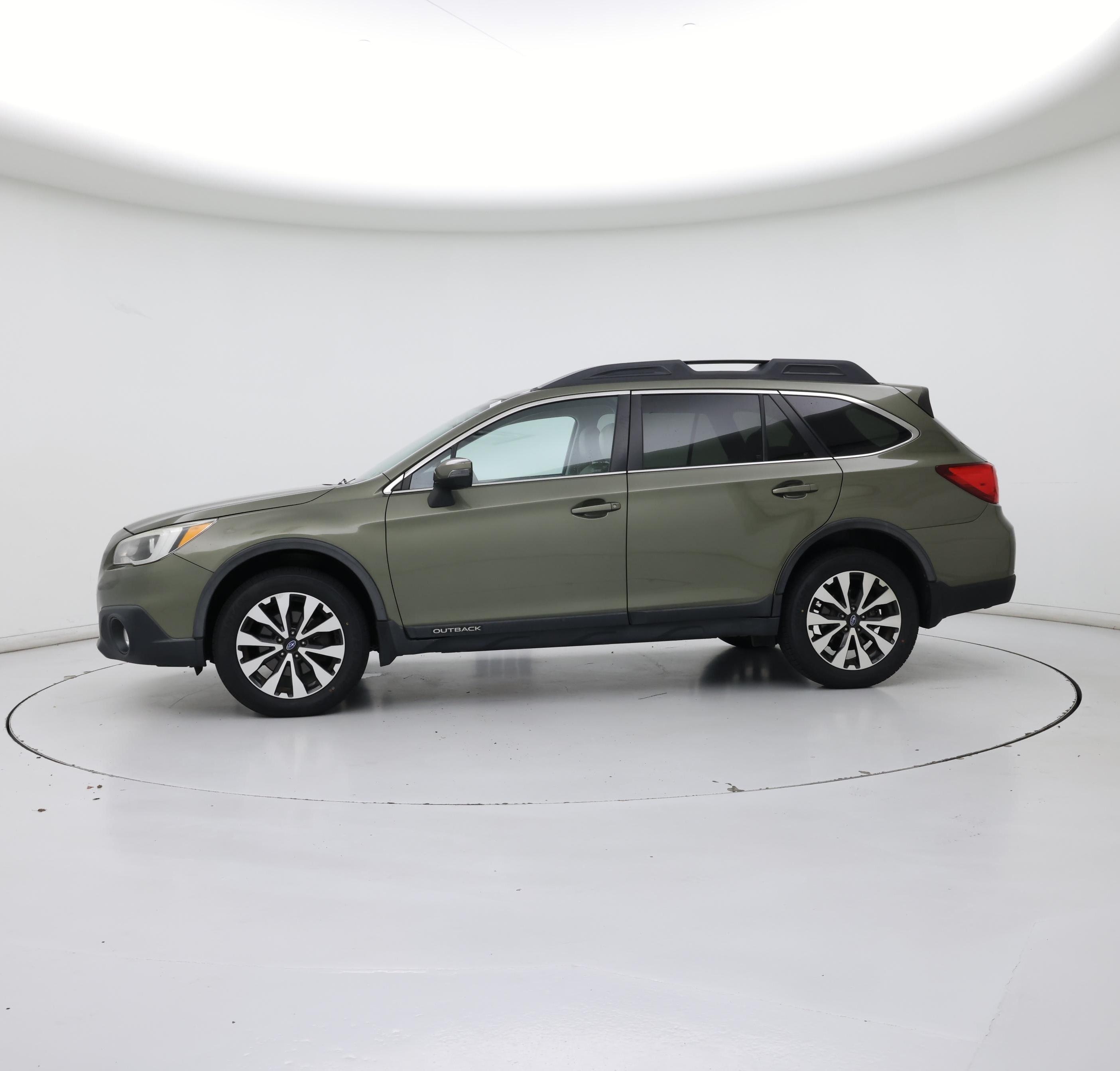 Thumbnail: 2015 Subaru Outback - 3