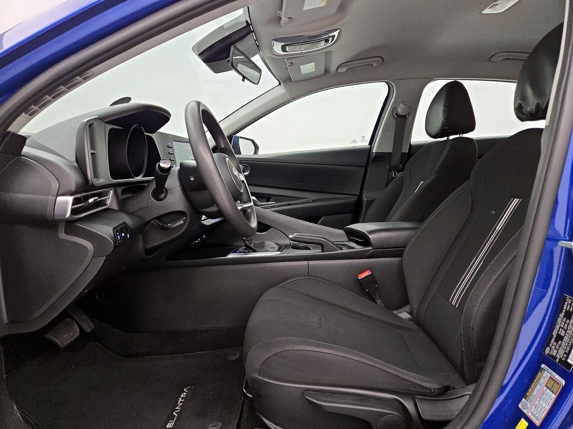 Thumbnail: 2021 Hyundai Elantra - 11