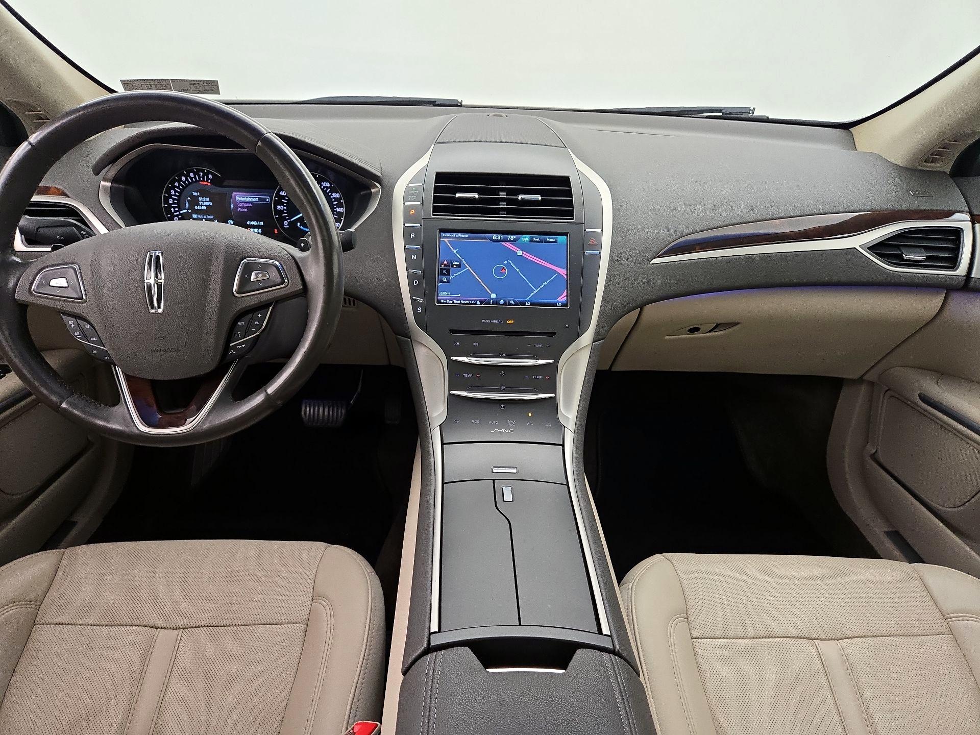 Thumbnail: 2016 Lincoln MKZ - 9