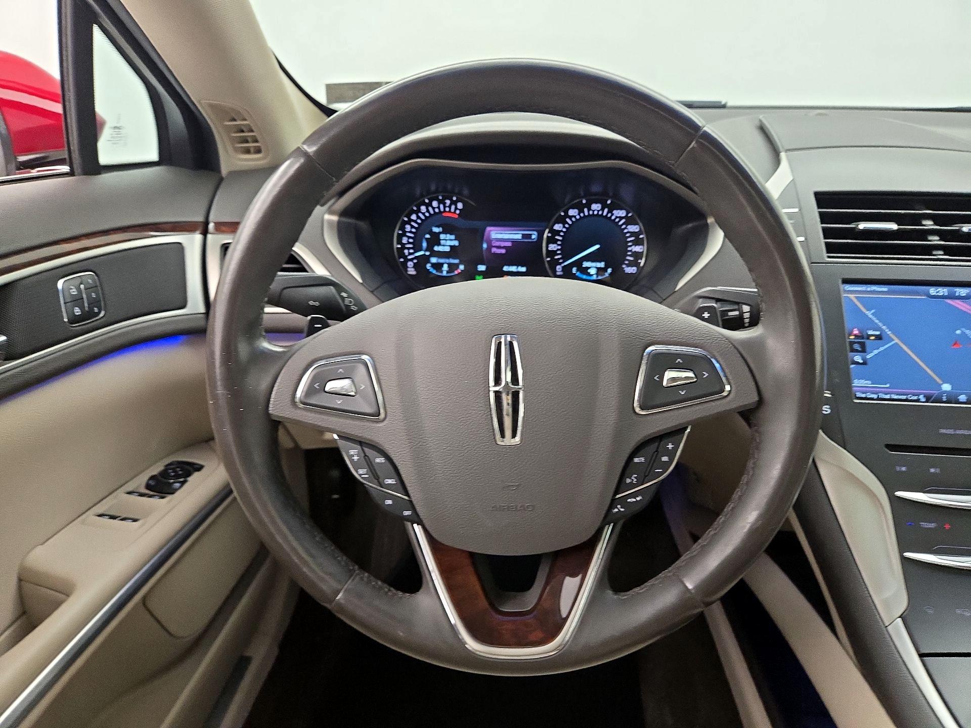 Thumbnail: 2016 Lincoln MKZ - 10